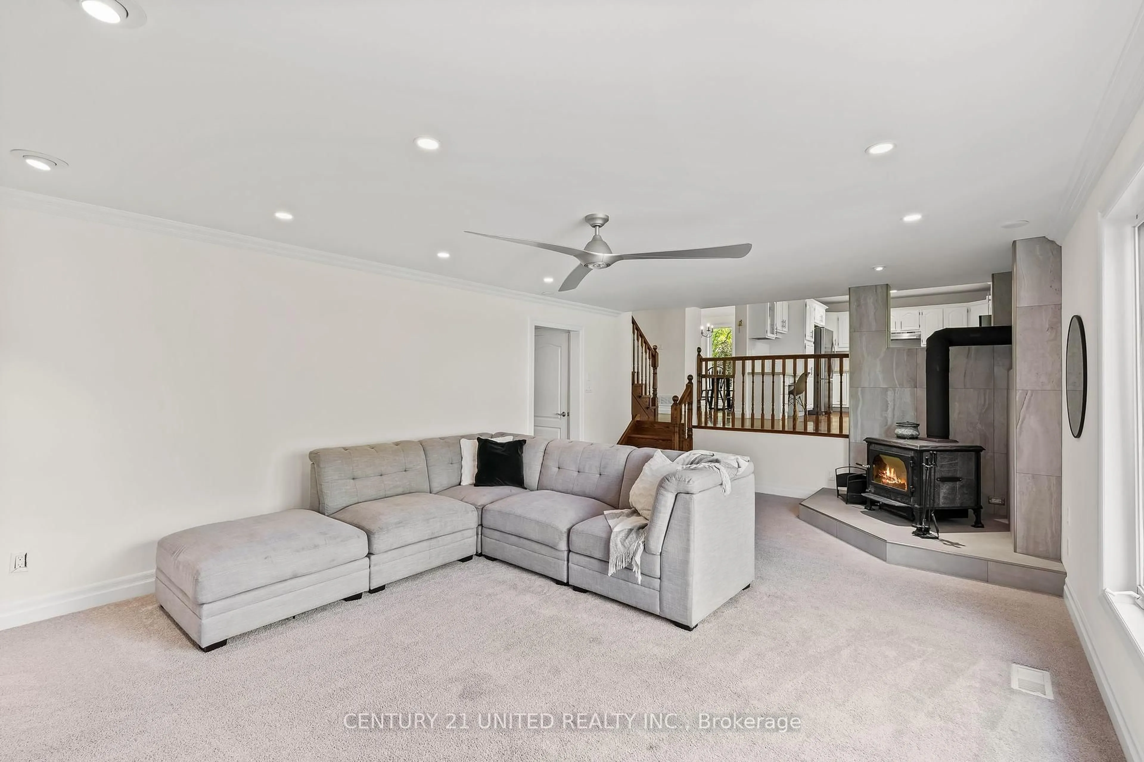 Living room with furniture, unknown for 748 Rothesay Ave, Cavan Monaghan Ontario K9J 6X4