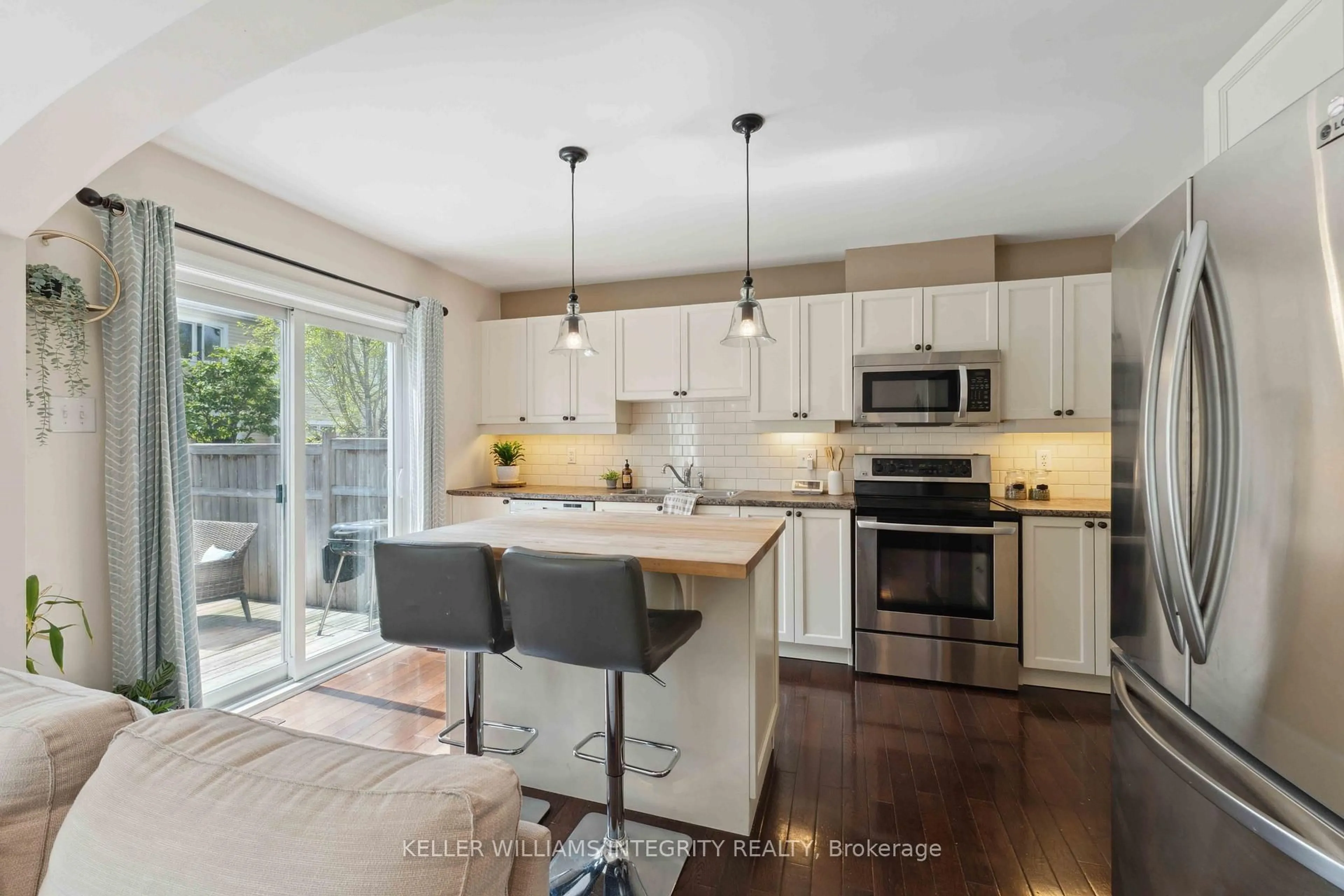 Open concept kitchen, unknown for 1051 Pampero Cres, Ottawa Ontario K2S 0N5