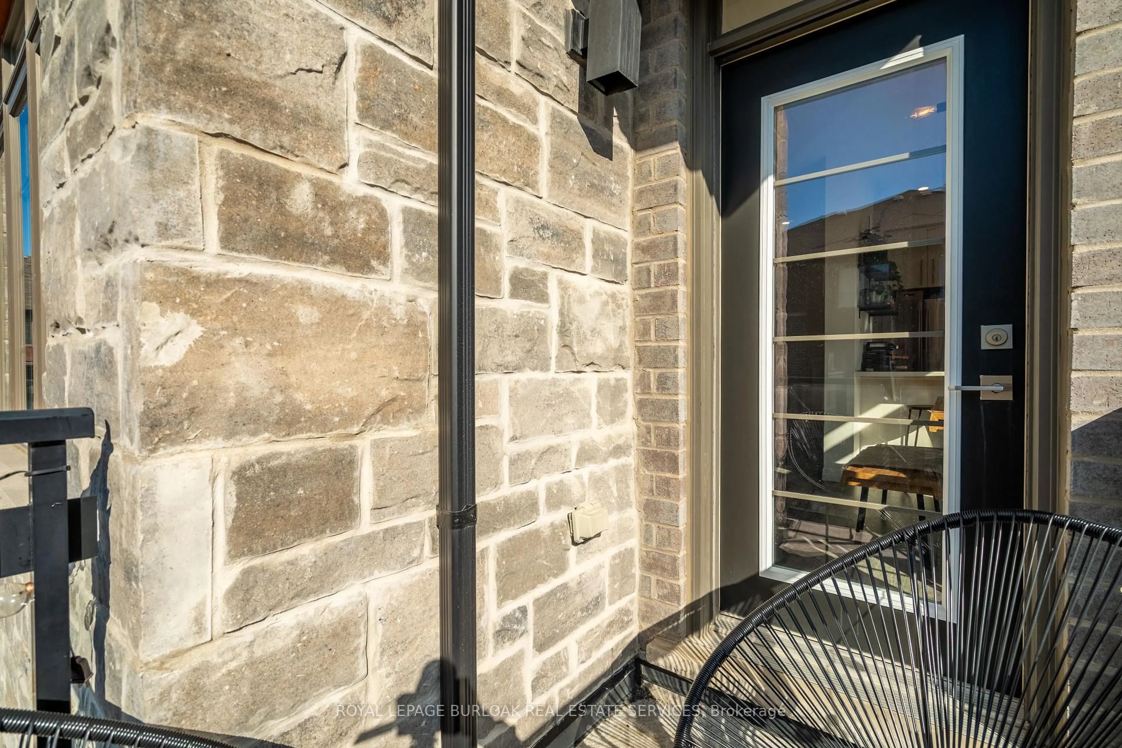 Patio, street for 30 Times Square Blvd #68, Hamilton Ontario L8J 0M1