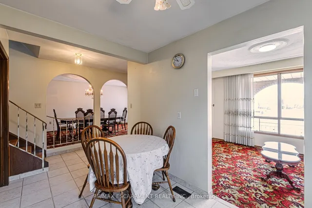 Additional property image - 20 Harvard Pl