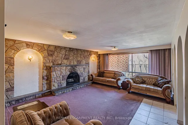 Additional property image - 20 Harvard Pl
