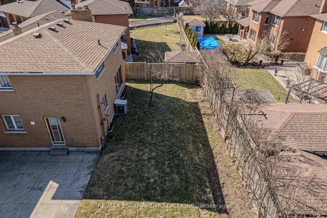 Additional property image - 20 Harvard Pl