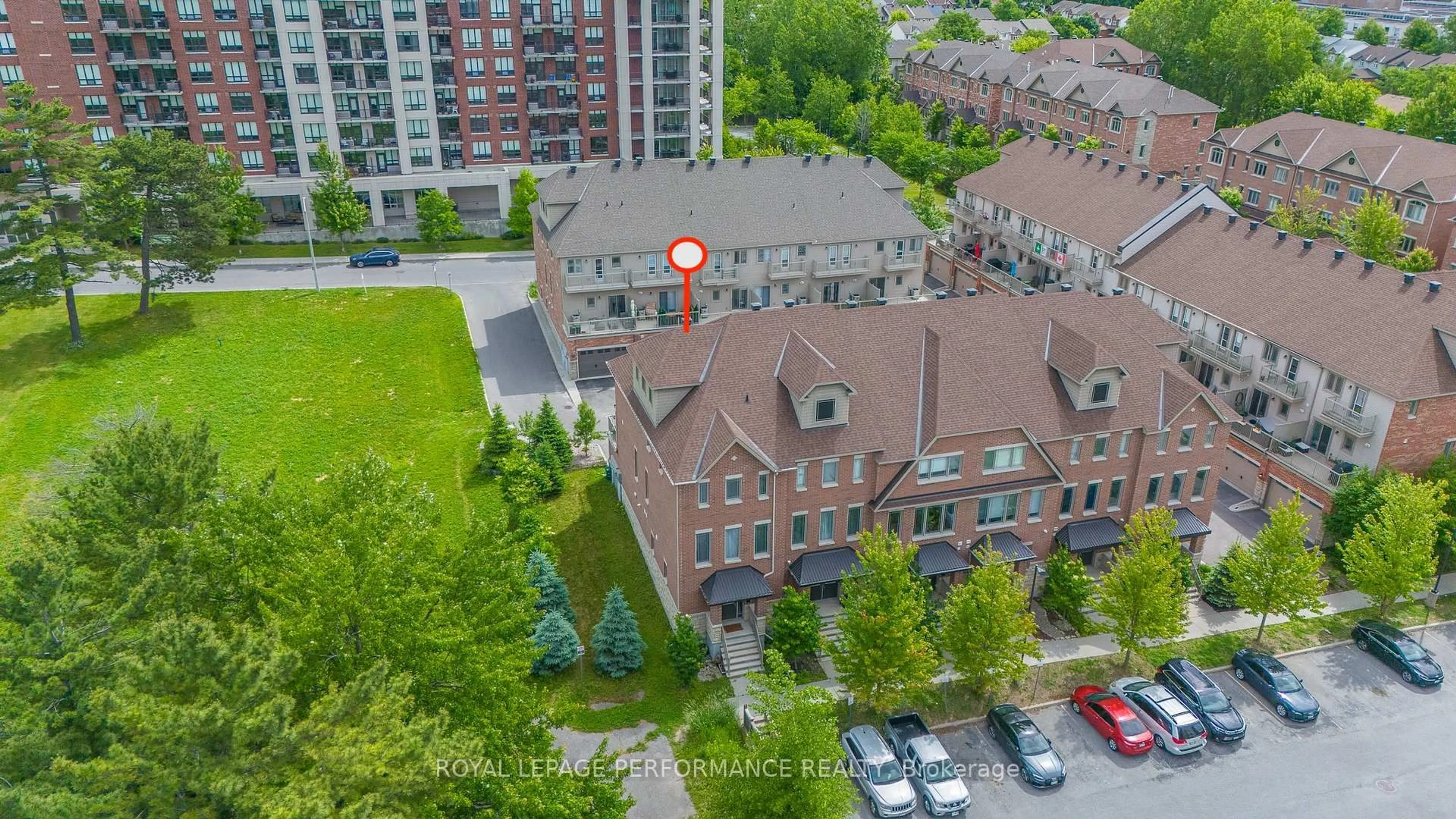 A pic from outside/outdoor area/front of a property/back of a property/a pic from drone, city buildings view from balcony for 130 Matador Private, Ottawa Ontario K1S 1X1