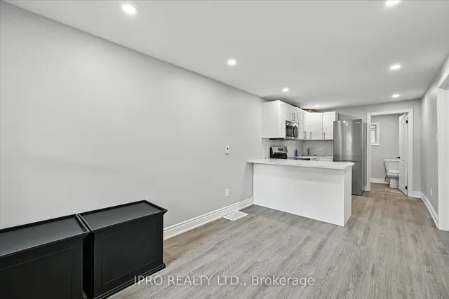 Additional image 4 of 224 Rosslyn Ave