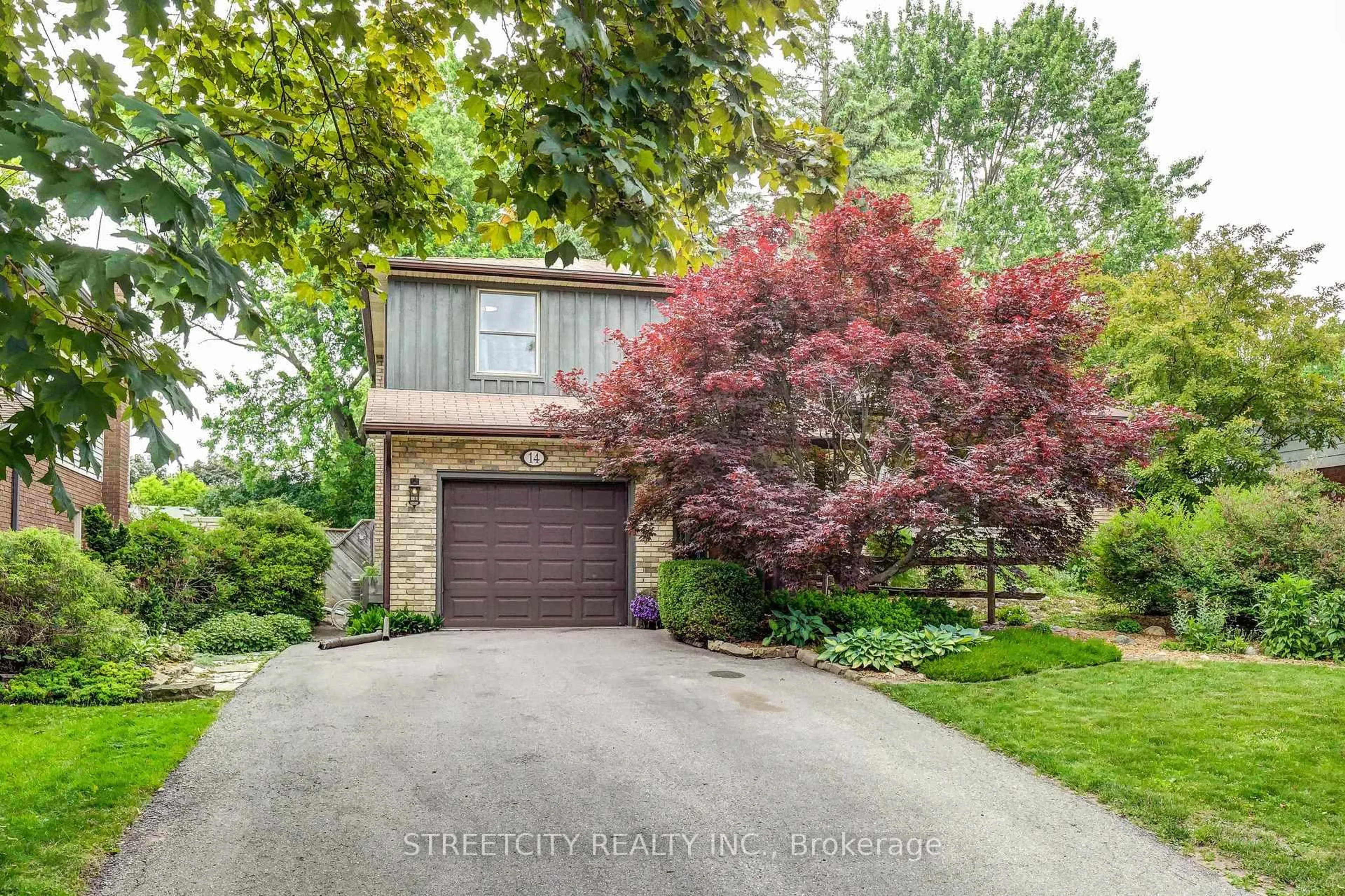 Unknown for 14 McTaggart Cres, London North Ontario N5X 2E3