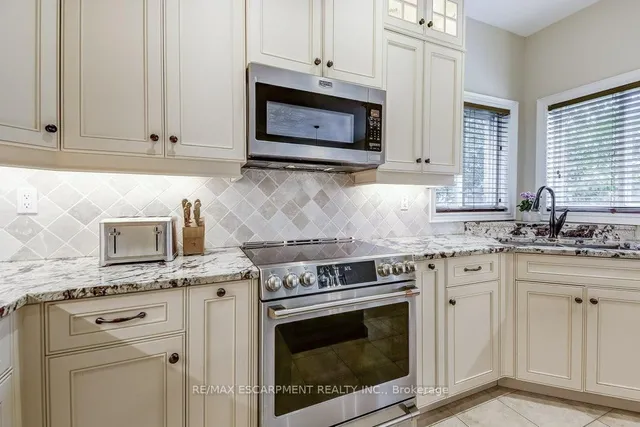 Additional property image - 98 Davidson Blvd