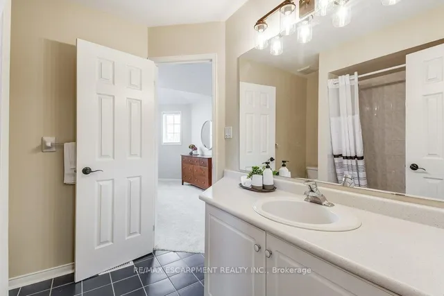 Additional property image - 98 Davidson Blvd