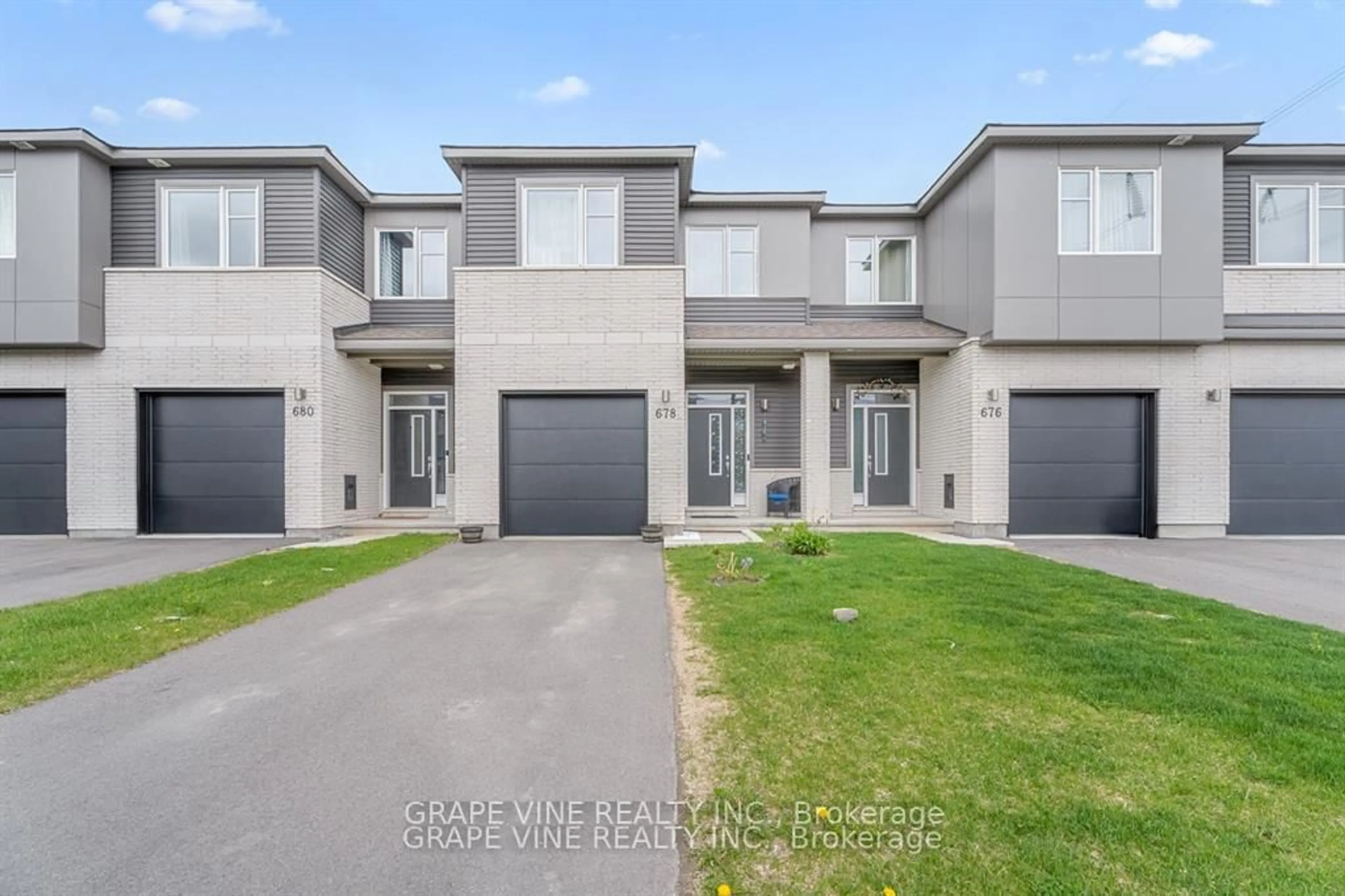 A pic from outside/outdoor area/front of a property/back of a property/a pic from drone, street for 678 Taliesin Cres, Ottawa Ontario K2S 2W5