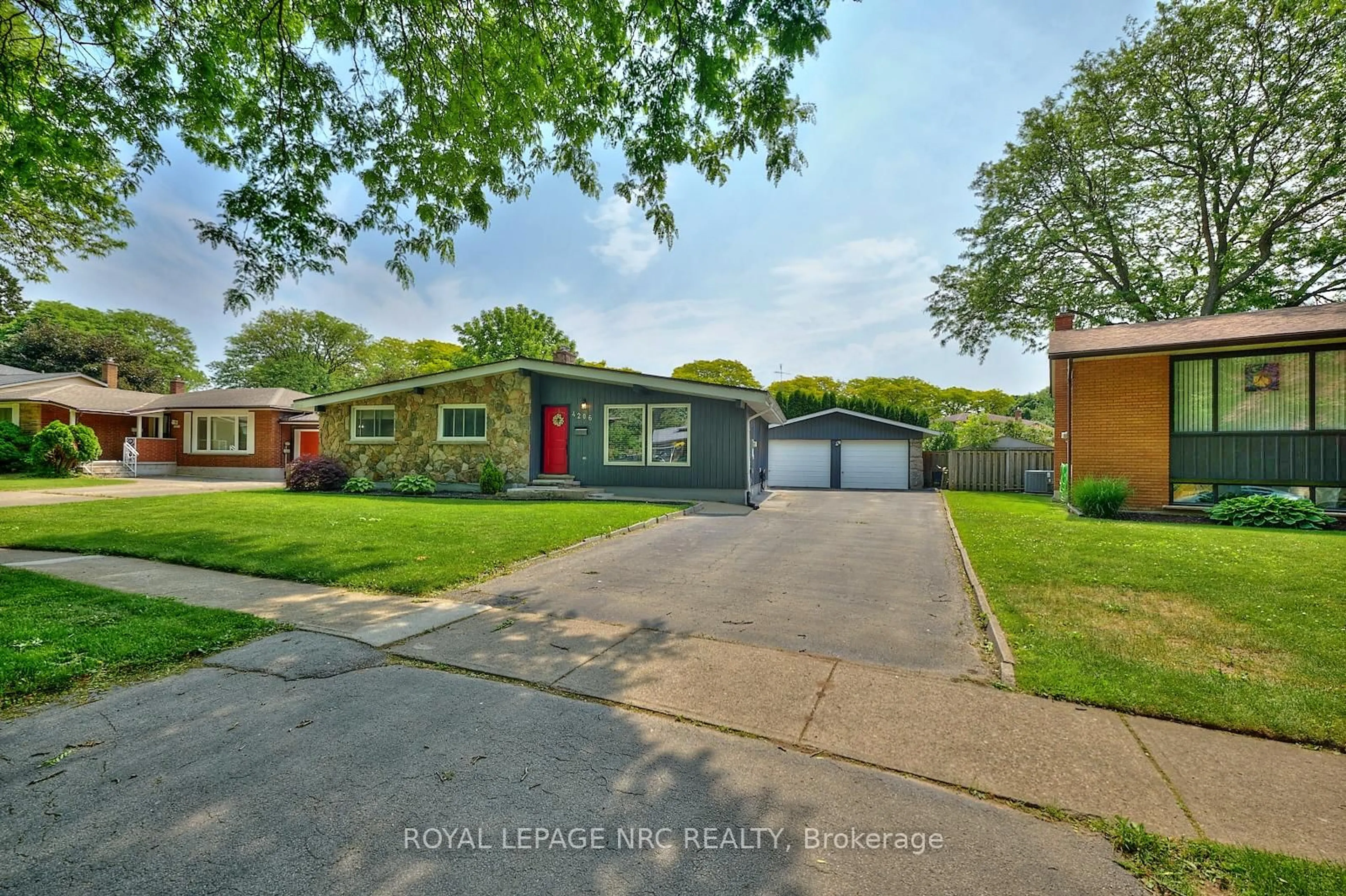 Unknown for 4206 Glenayr Ave, Niagara Falls Ontario L2E 6J9