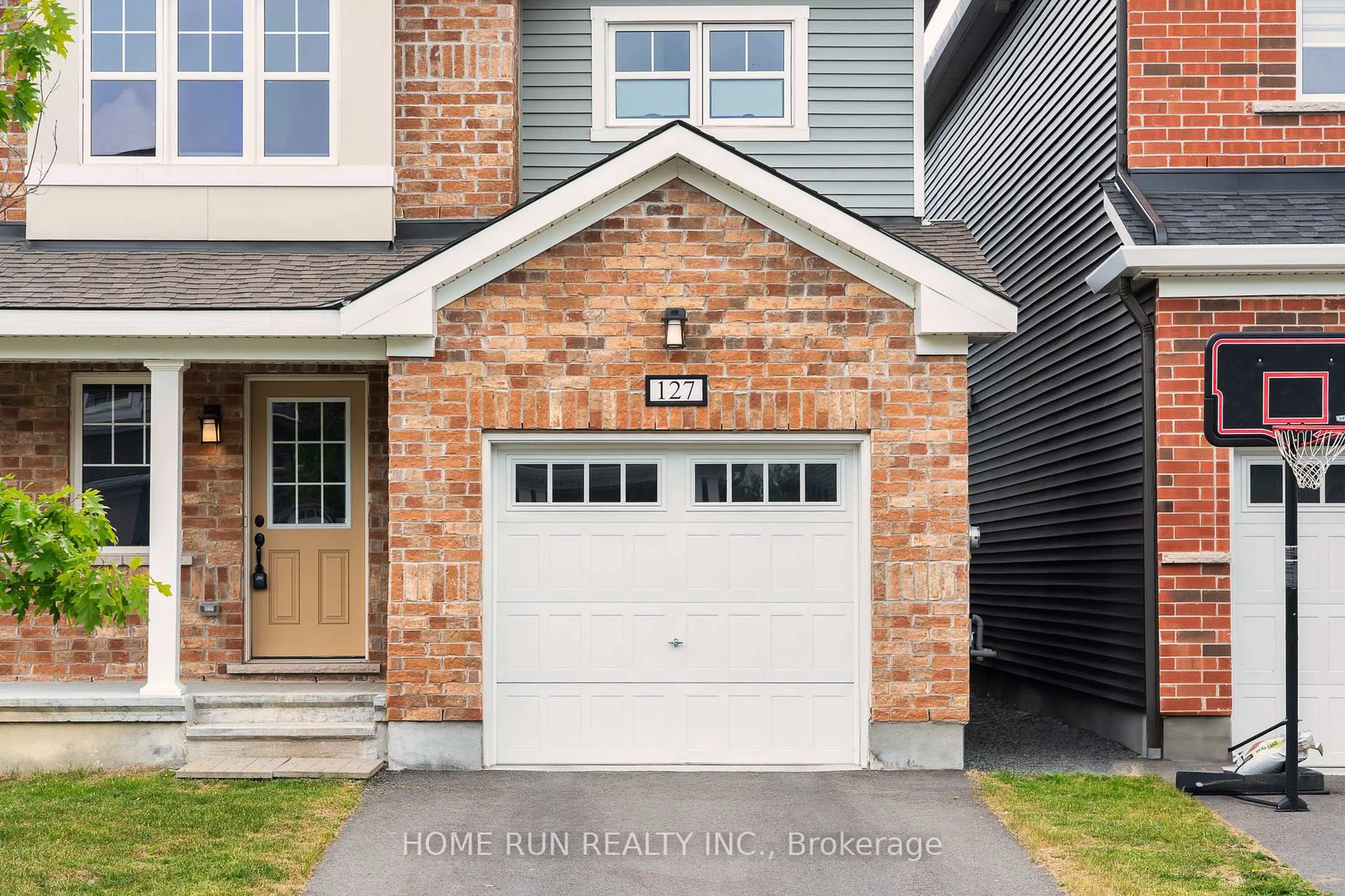 Home with brick exterior material, street for 127 Unity Pl, Ottawa Ontario K2S 2Y8