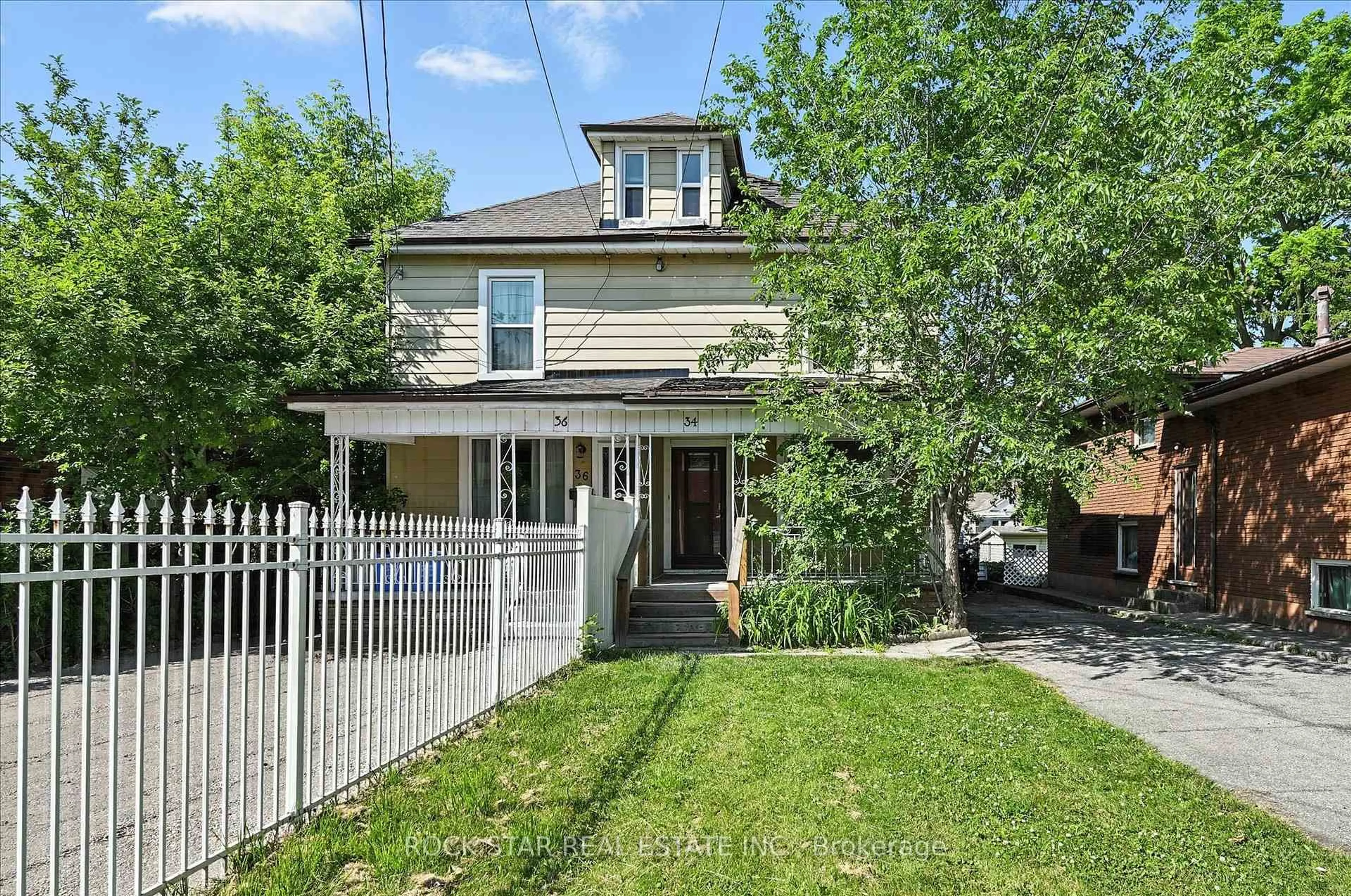 Unknown for 34 Fennell Ave, Hamilton Ontario L9C 1E3