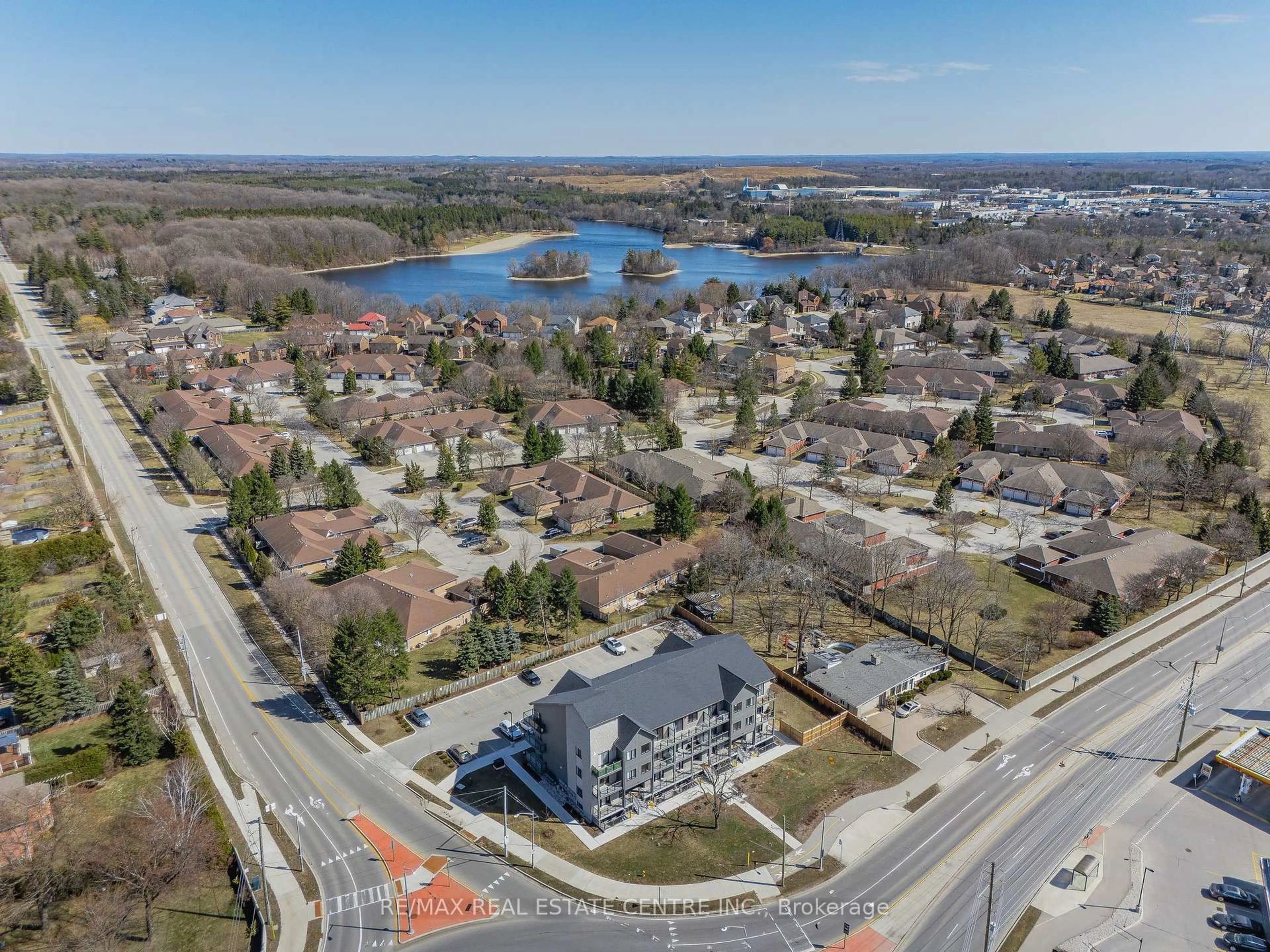 A pic from outside/outdoor area/front of a property/back of a property/a pic from drone, water/lake/river/ocean view for 721 Franklin Blvd #302, Cambridge Ontario N1R 5S4