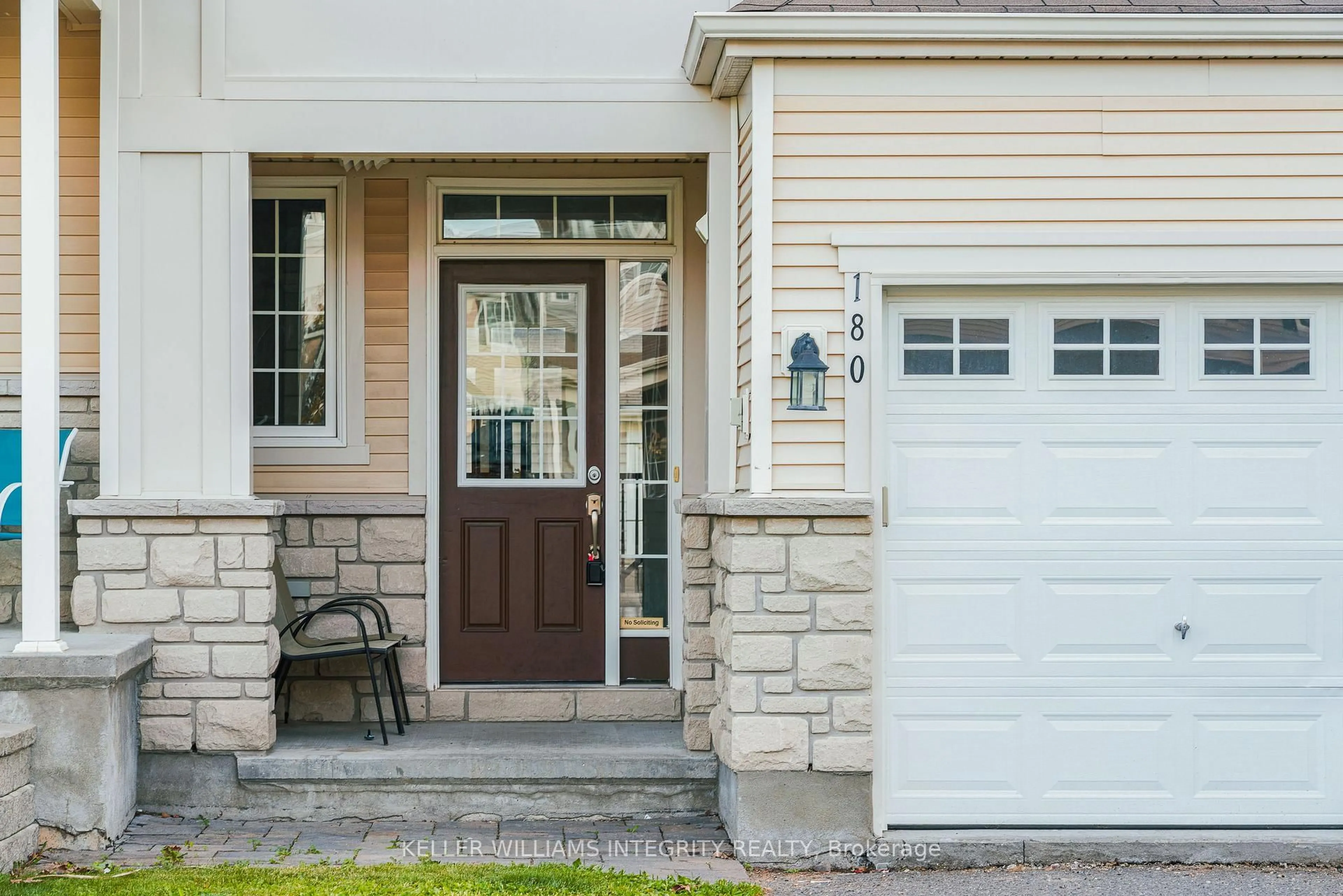 Unknown for 180 Laramie Cres, Ottawa Ontario K2J 5Y3