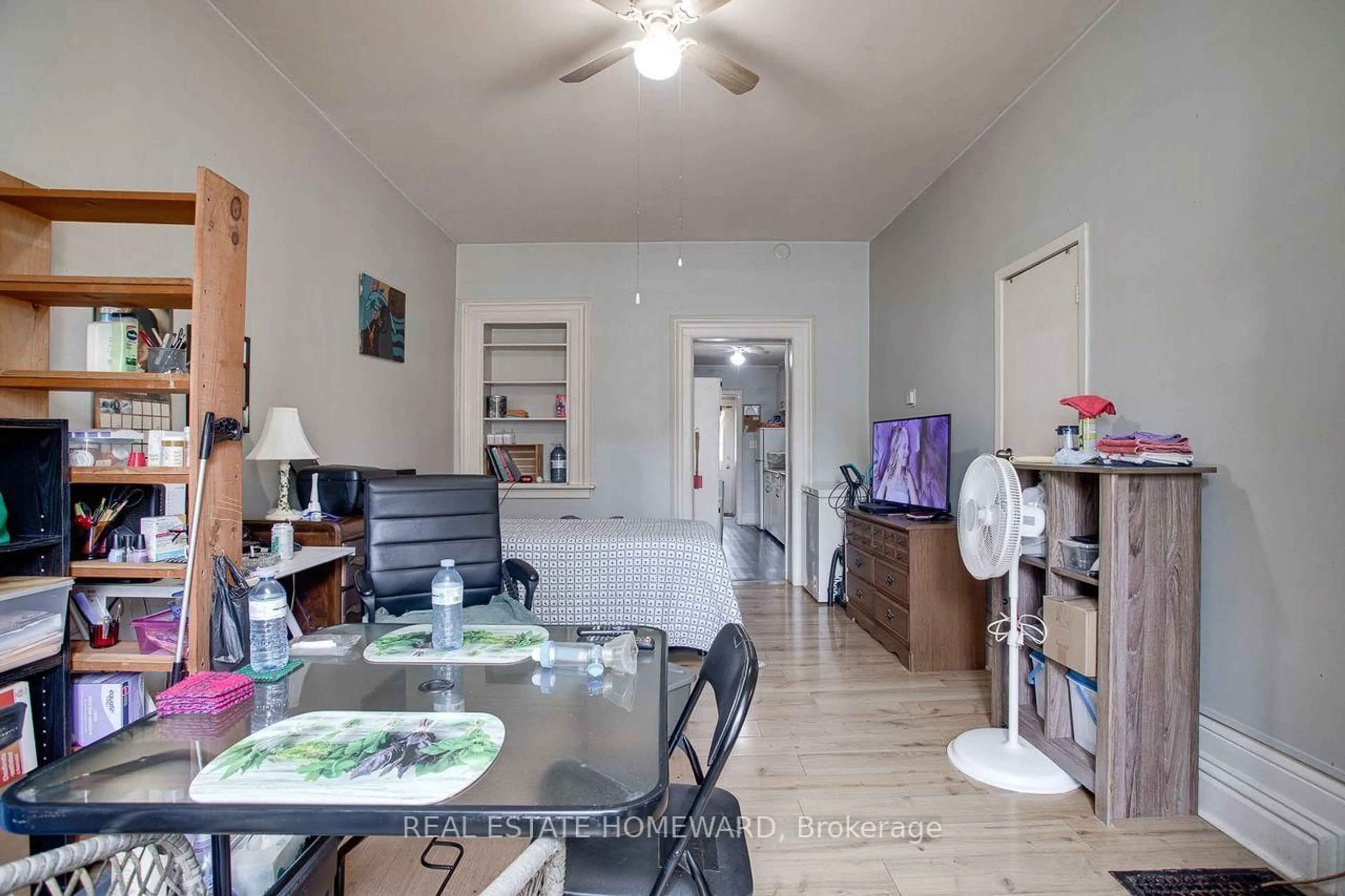 A pic of a room for 15 - 17 James St, Cobourg Ontario K9A 2J8