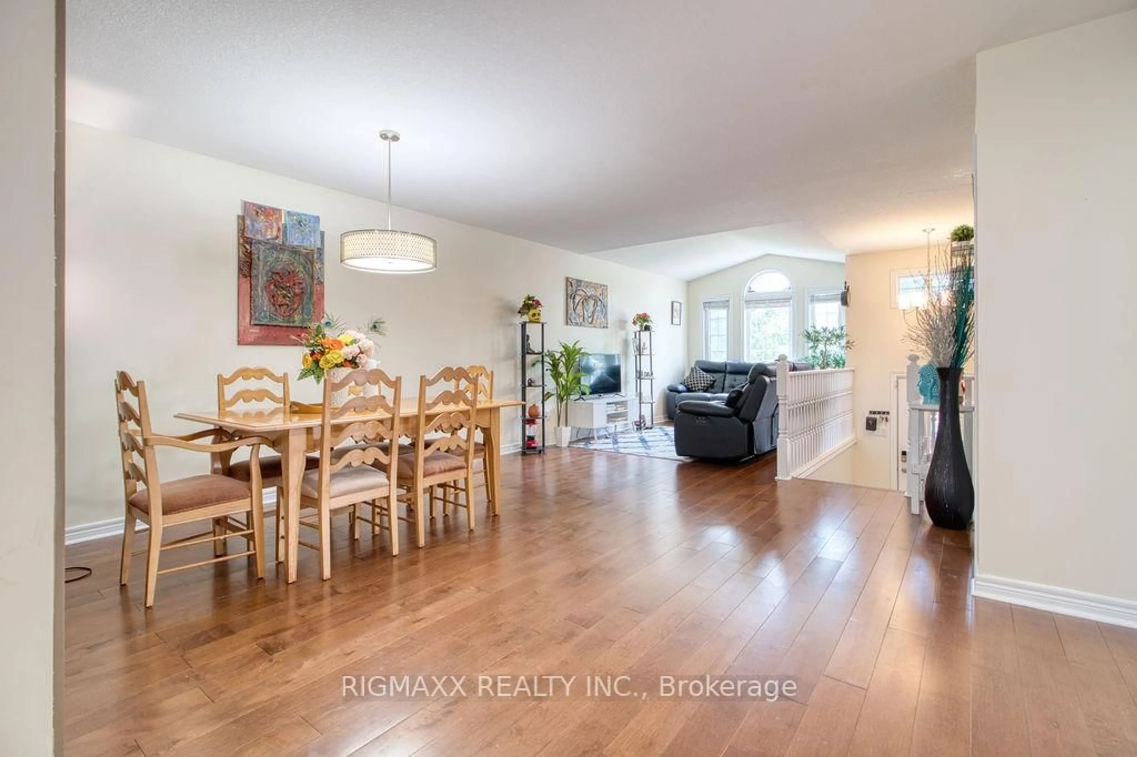Dining room, unknown for 29 Ponsford Pl, St. Thomas Ontario N5P 4J2
