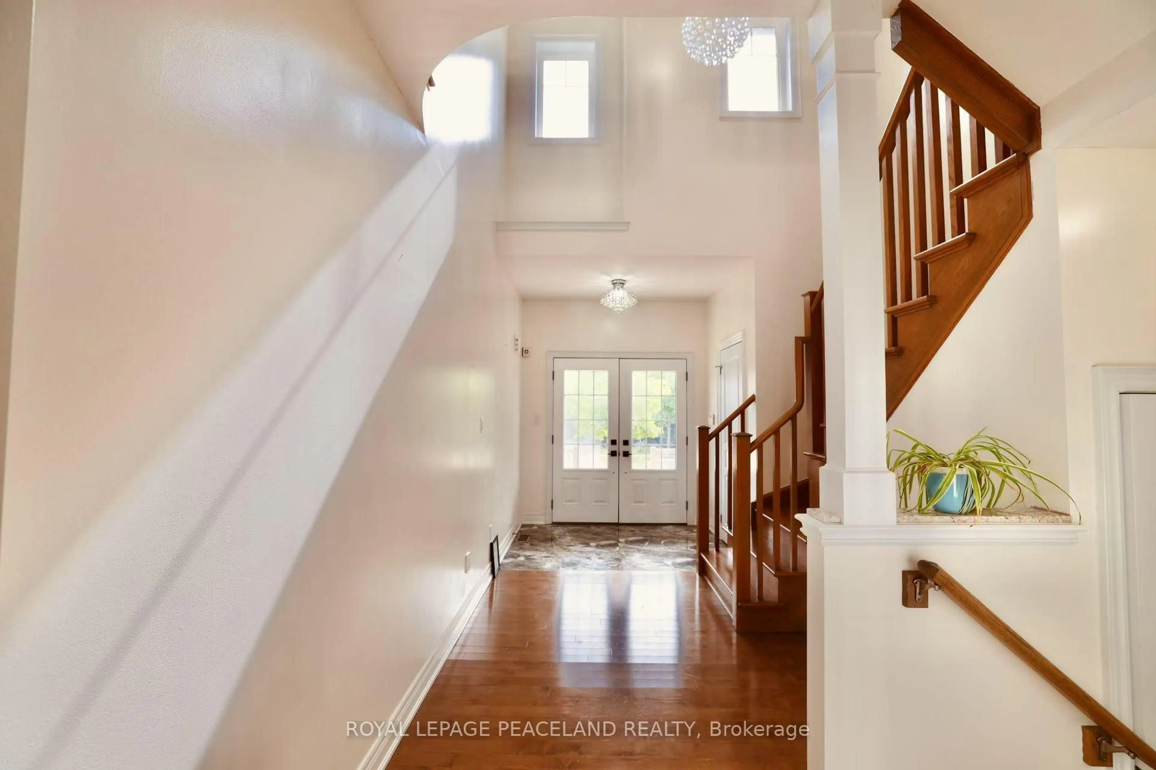 Indoor entryway for 145 Redtail St, Kitchener Ontario N2K 4J5