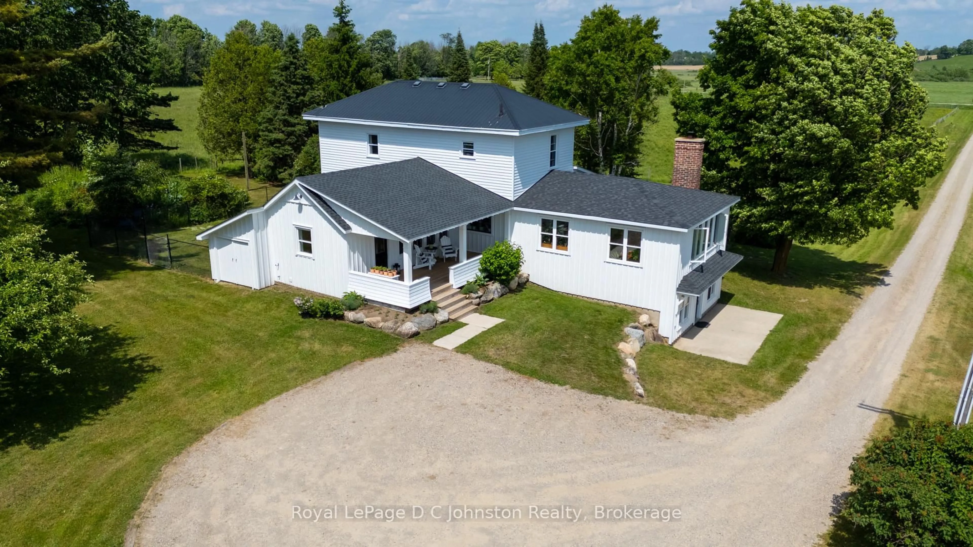 A pic from outside/outdoor area/front of a property/back of a property/a pic from drone, building for 1565 B Line, Arran-Elderslie Ontario N0H 2L0