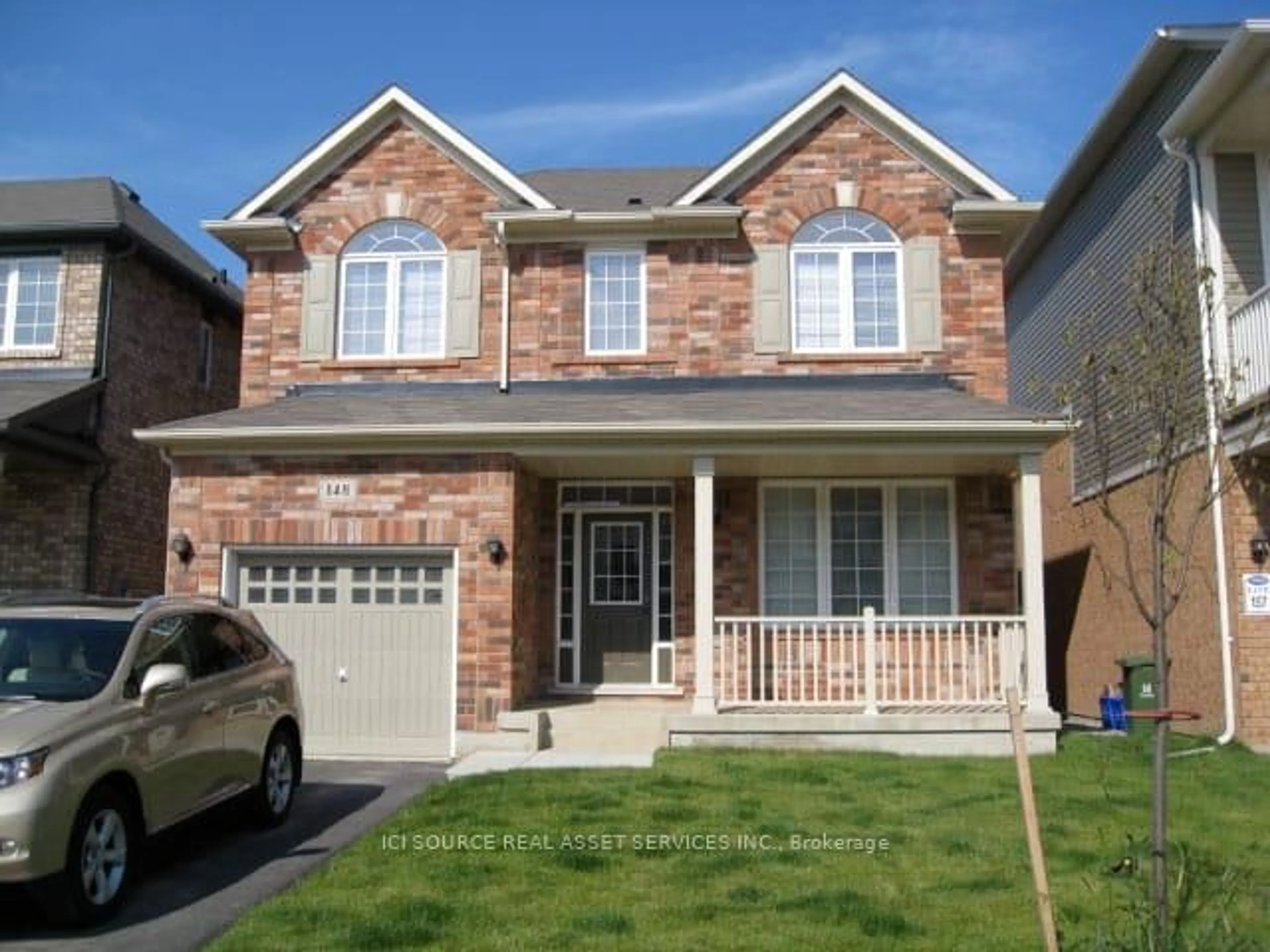 Home with brick exterior material, street for 148 Montreal Circ, Hamilton Ontario L8E 0C8