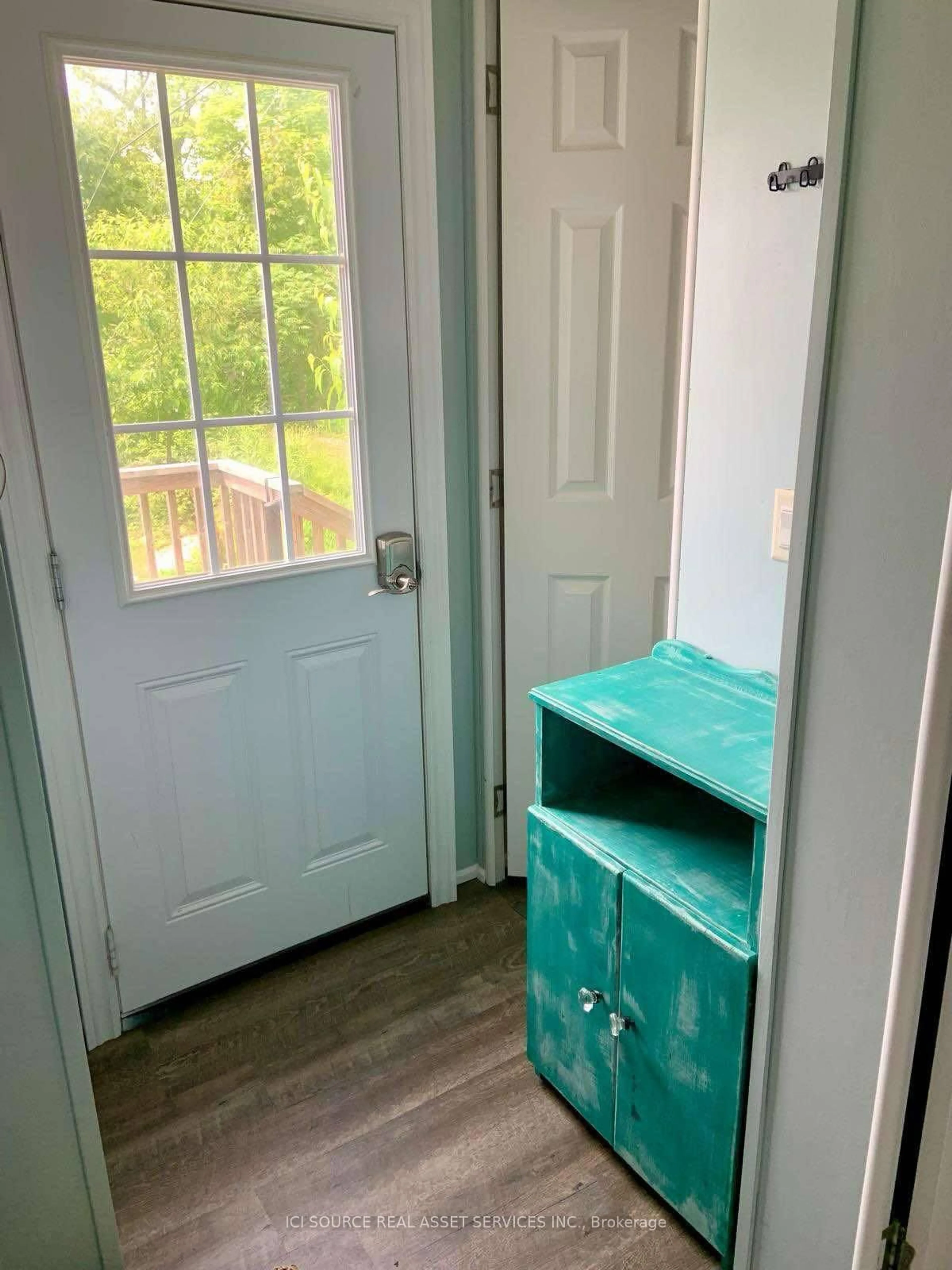 Indoor entryway for 1336 S Morrison Lake Rd #RSV035, Gravenhurst Ontario P0E 1G0