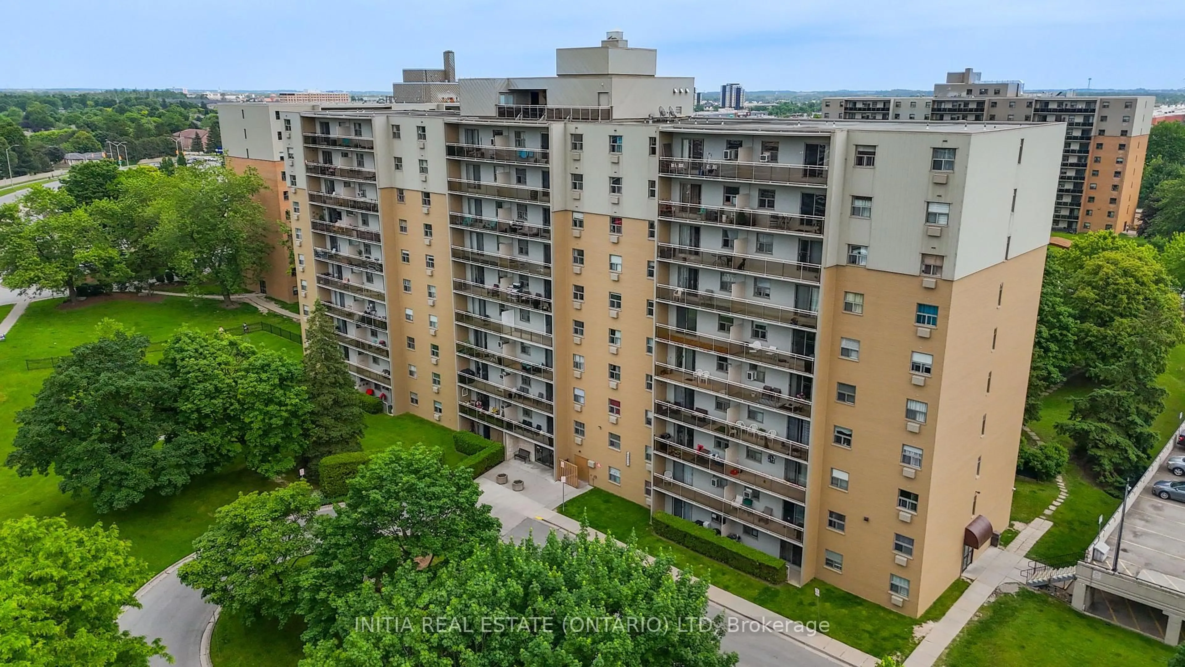 A pic from outside/outdoor area/front of a property/back of a property/a pic from drone, city buildings view from balcony for 931 Wonderland Rd #612, London South Ontario N6K 2X6