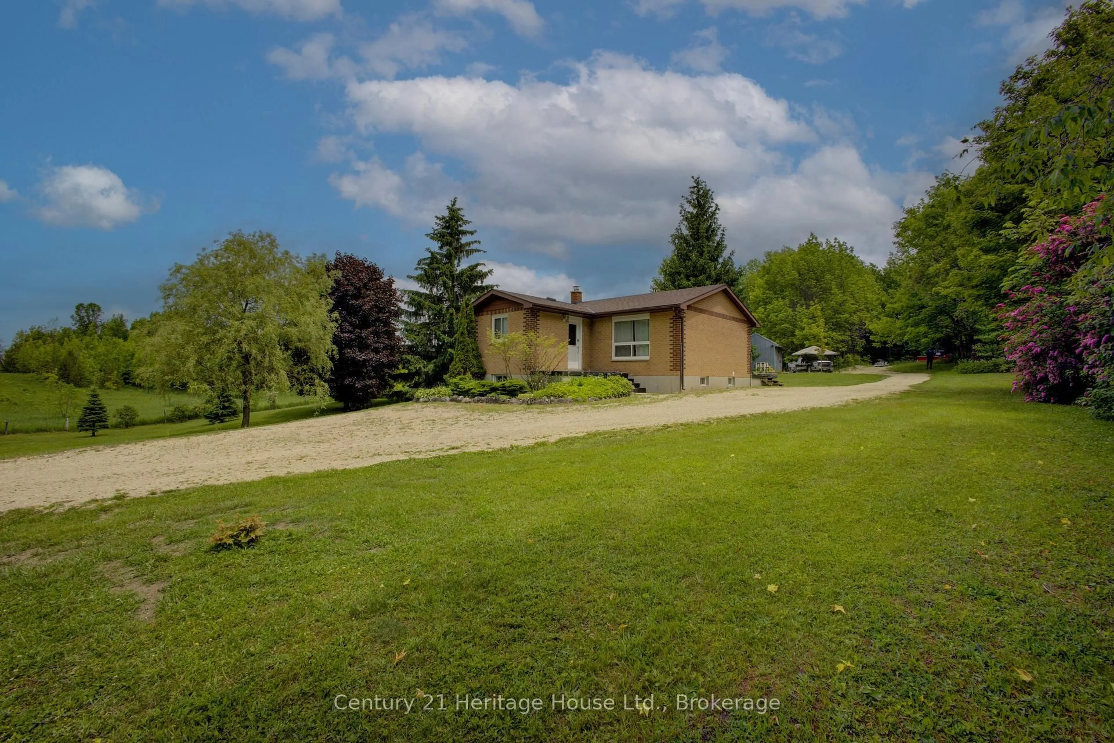 A pic from outside/outdoor area/front of a property/back of a property/a pic from drone, unknown for 573433 Boot Jack Ranch Rd, West Grey Ontario N0C 1K0