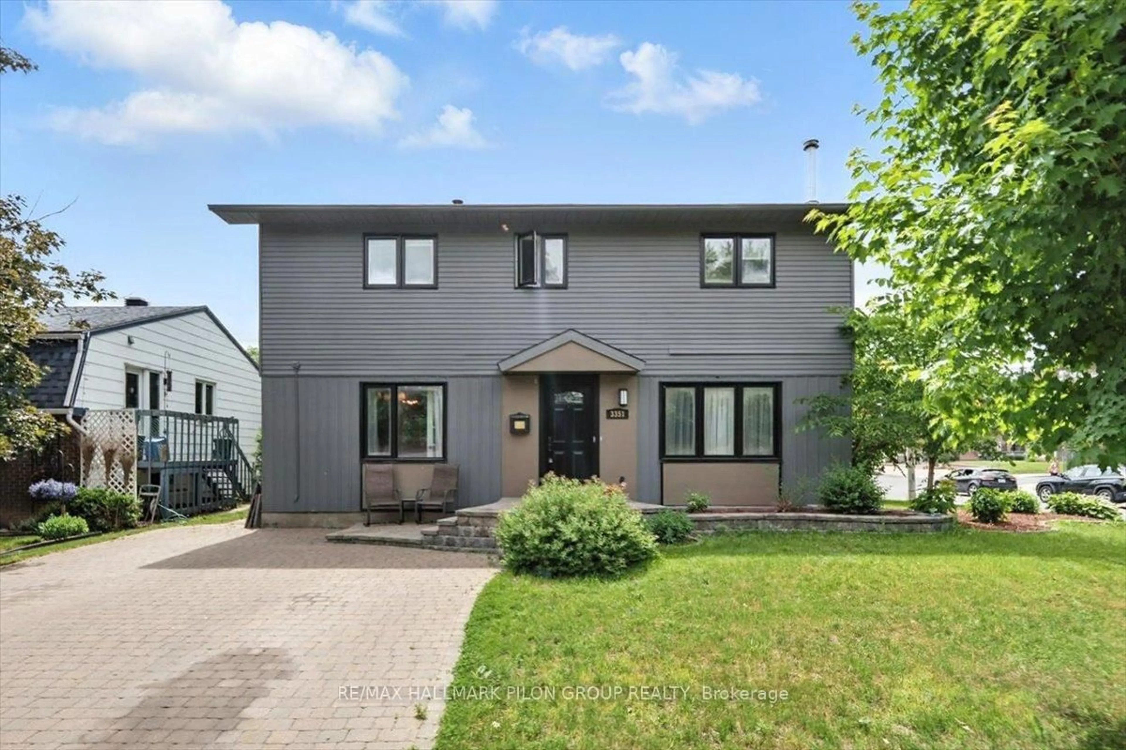 Home with brick exterior material, street for 3351 Chilliwack Way, Ottawa Ontario K1T 1P4