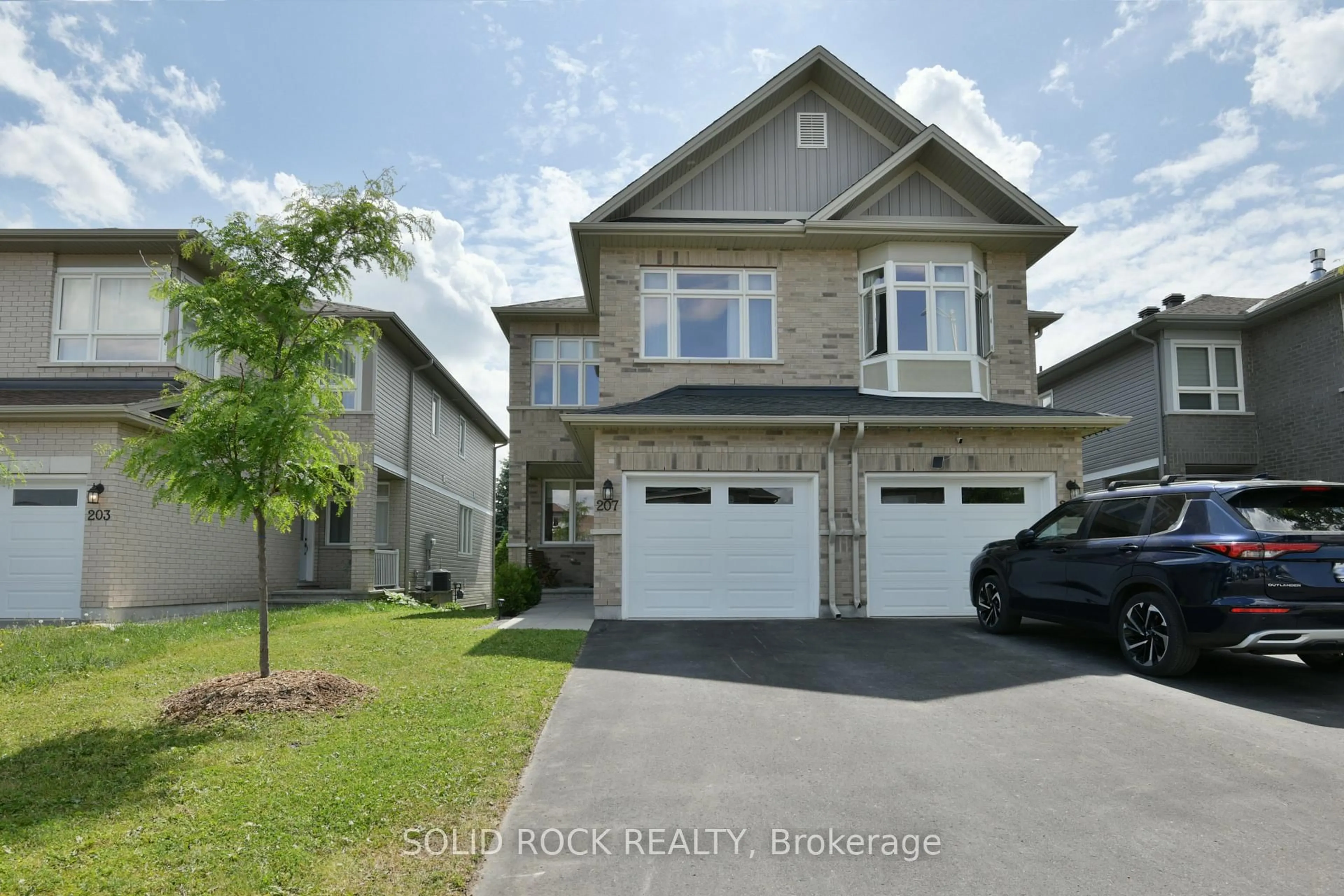 Unknown for 207 Bert Hall St, Arnprior Ontario K7S 0H1