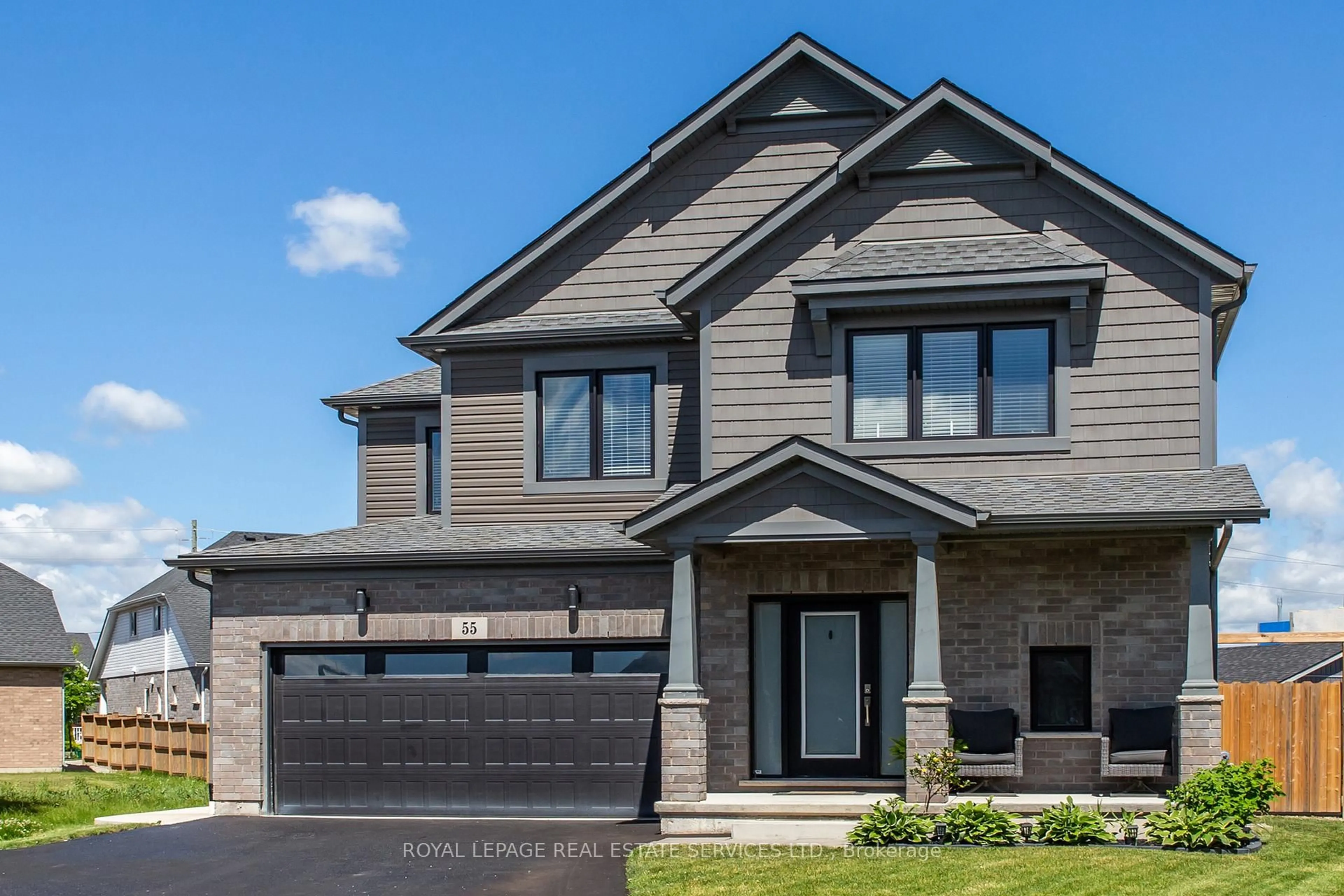 Home with brick exterior material, street for 55 Spruce Cres, Welland Ontario L3C 0C6