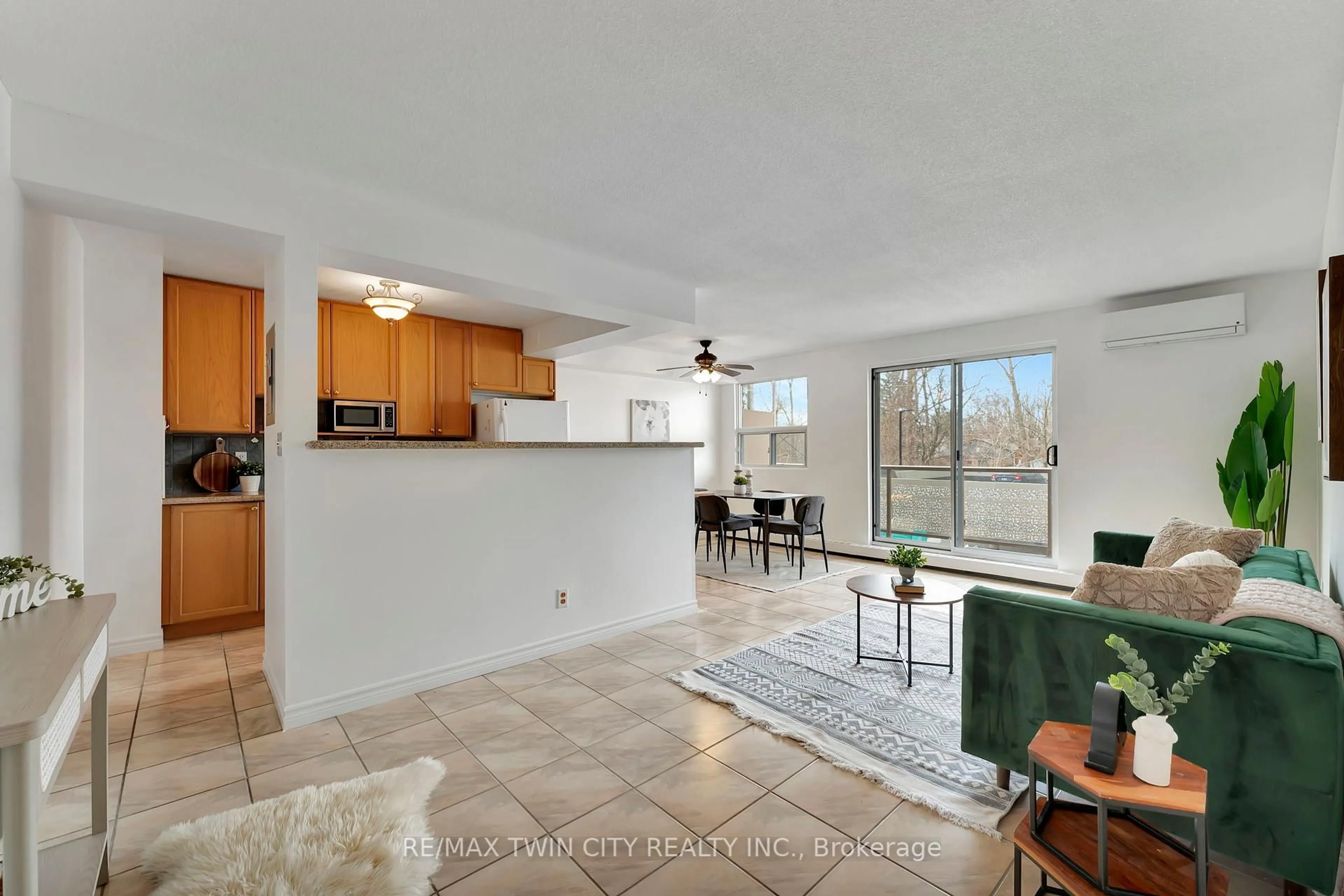 Open concept kitchen, unknown for 793 Colborne St #207, Brantford Ontario N3S 7J3