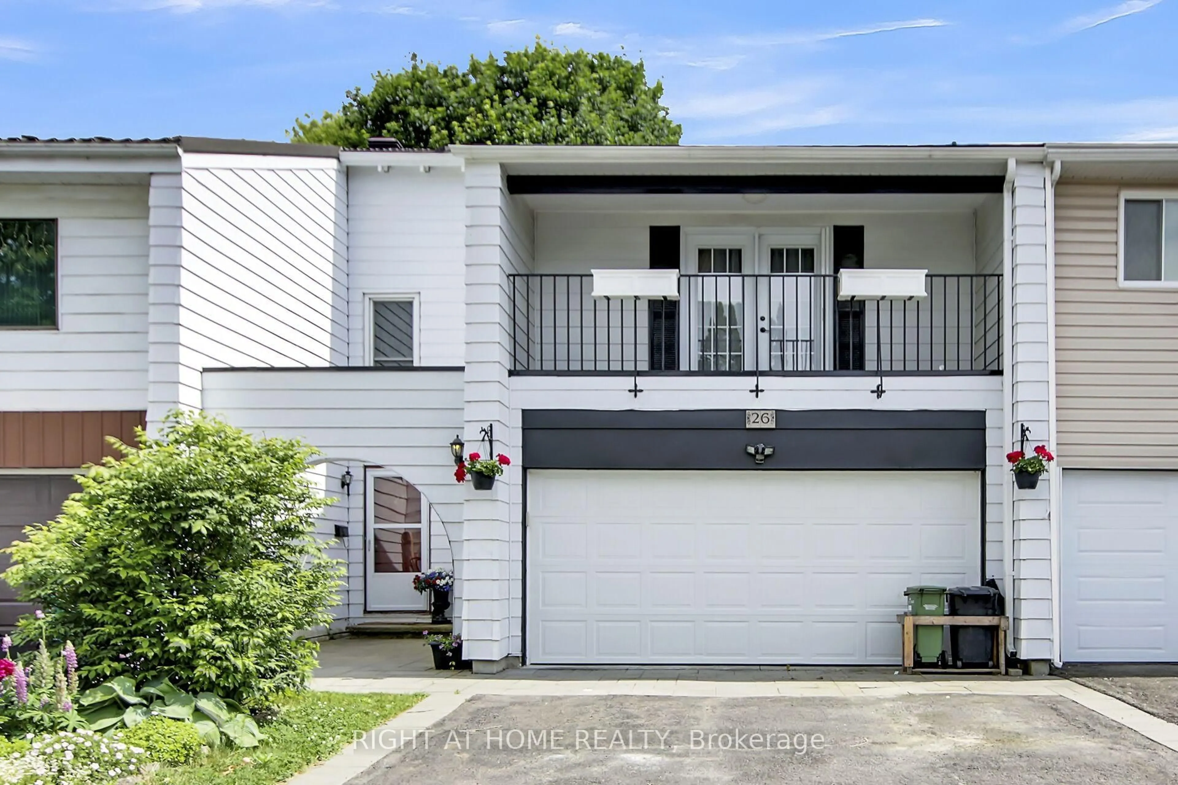 Home with vinyl exterior material, street for 26 Grady Cres, Ottawa Ontario K2H 5S1