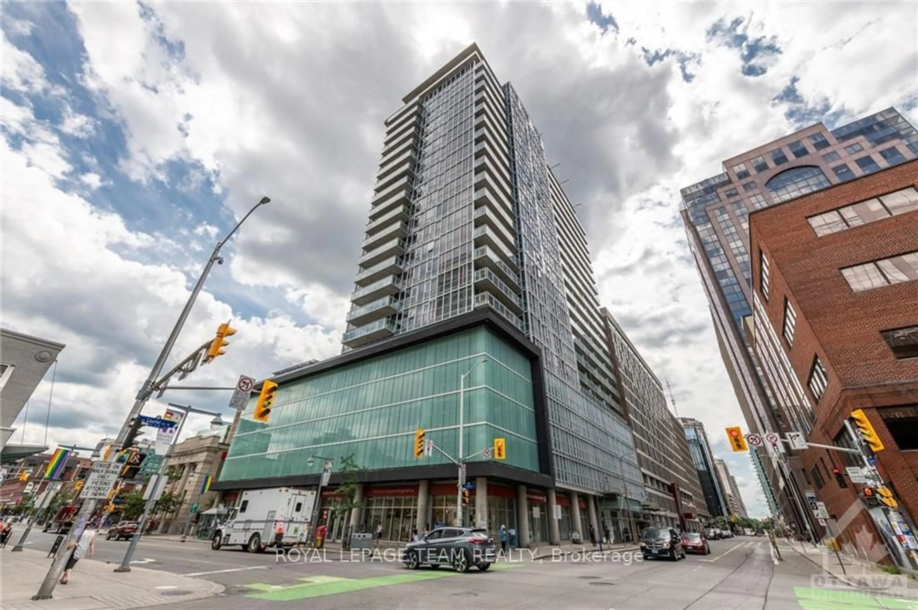 Unknown for 324 Laurier Ave #1604, Ottawa Ontario K1P 0A4