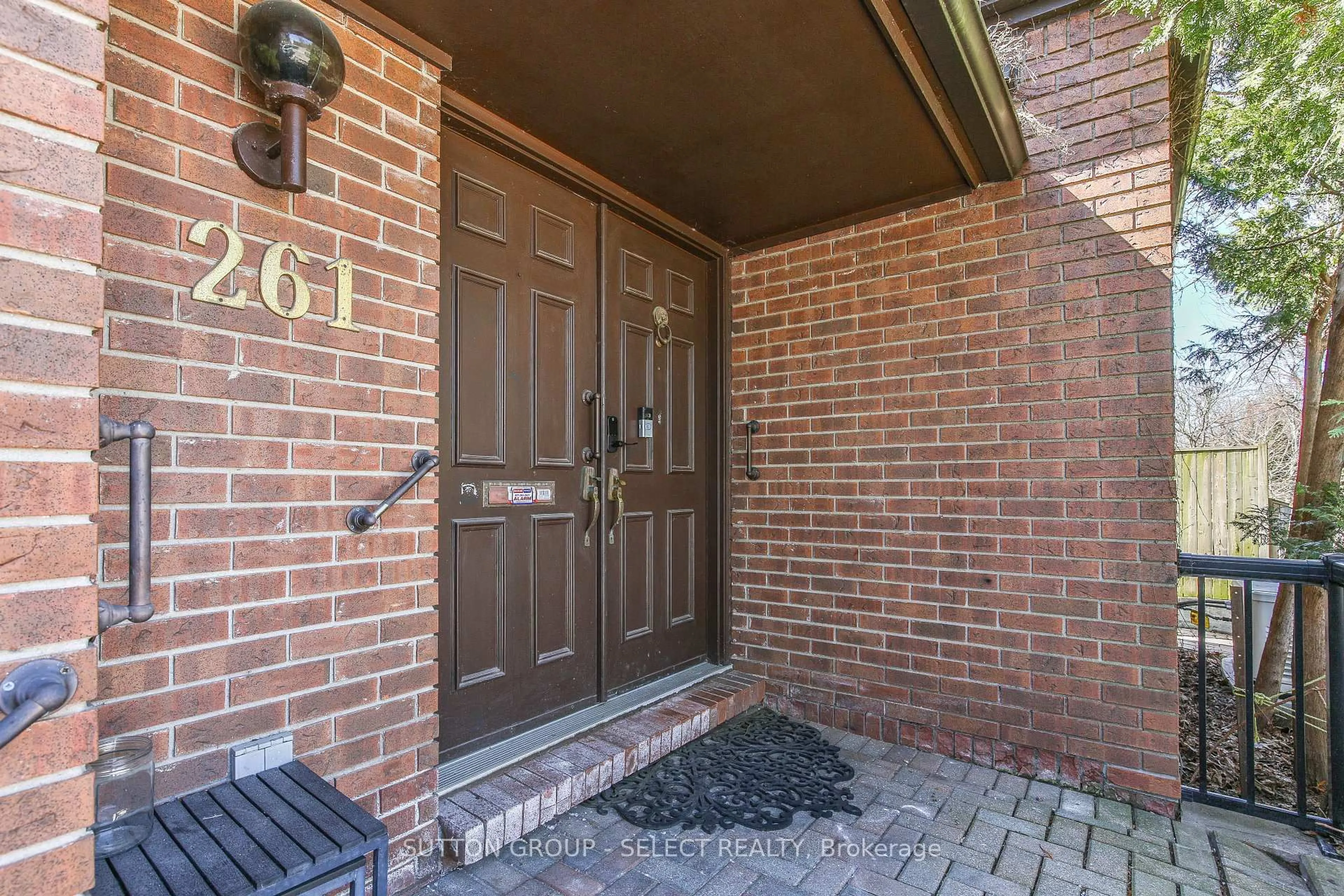 Indoor entryway for 261 Epworth Ave, London East Ontario N6A 2M2
