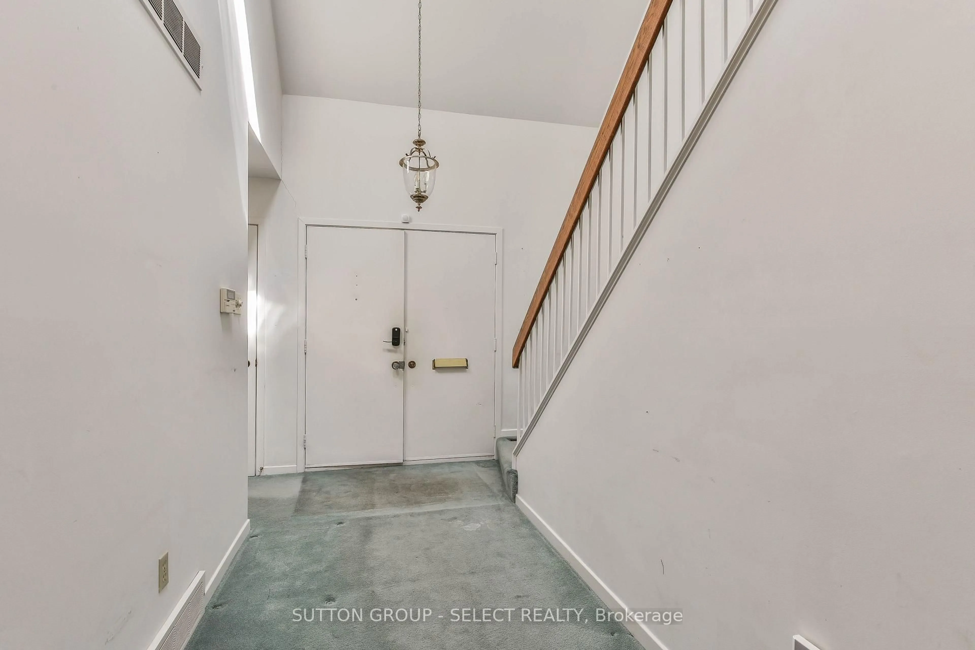 Unknown for 261 Epworth Ave, London East Ontario N6A 2M2