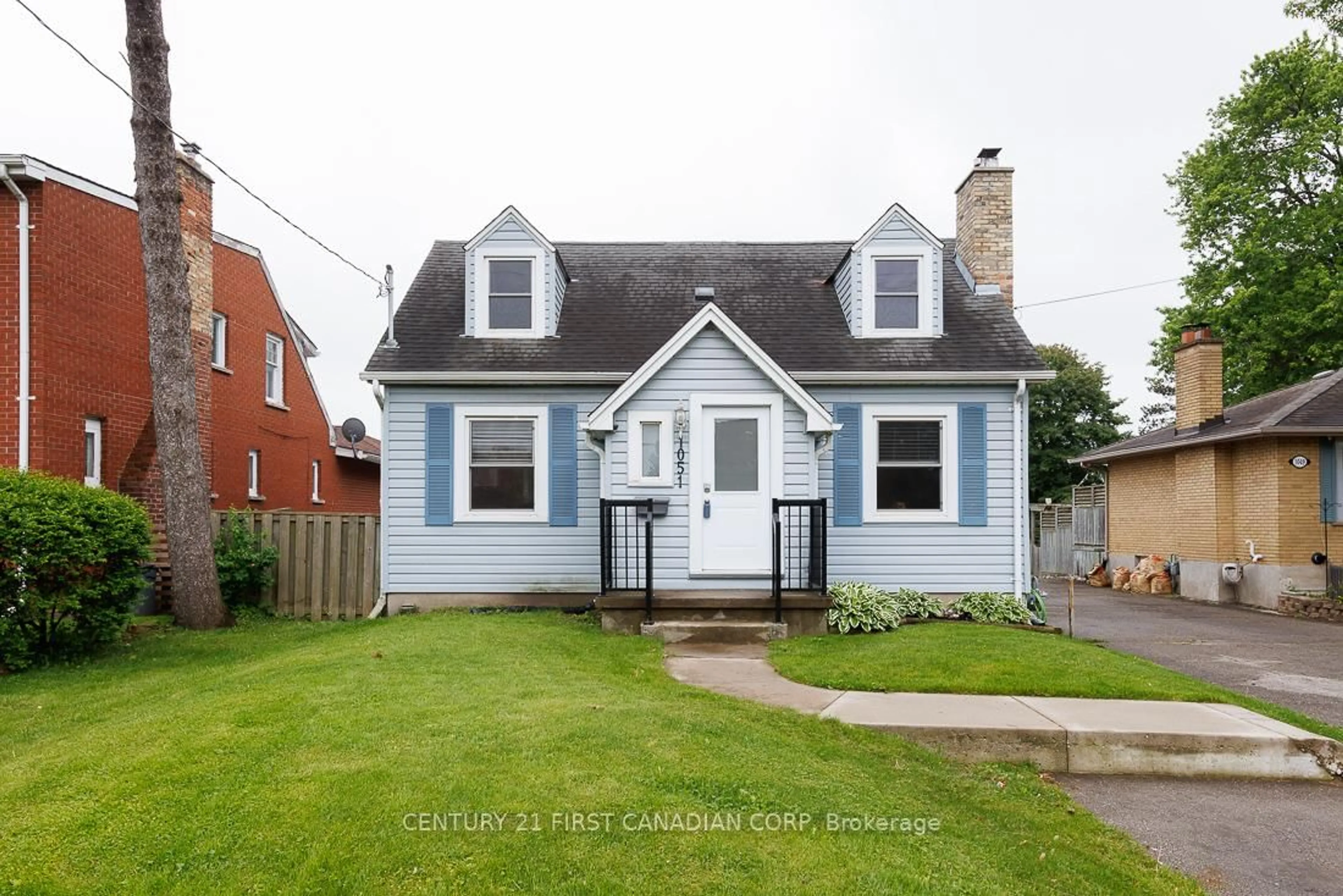 Home with brick exterior material, street for 1051 Hamilton Rd, London East Ontario N5W 1A7