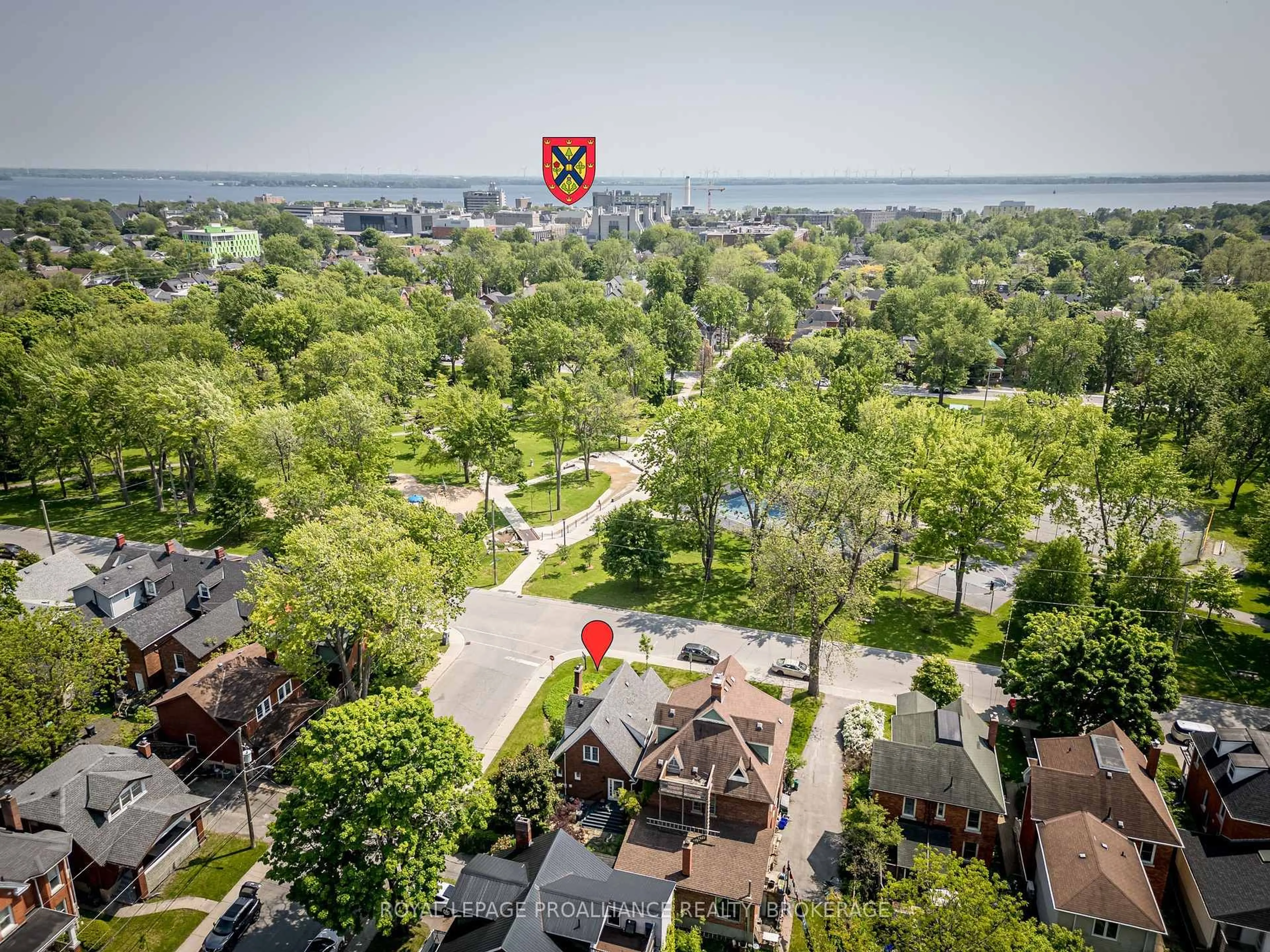 A pic from outside/outdoor area/front of a property/back of a property/a pic from drone, city buildings view from balcony for 41 Mack St, Kingston Ontario K7L 1N8