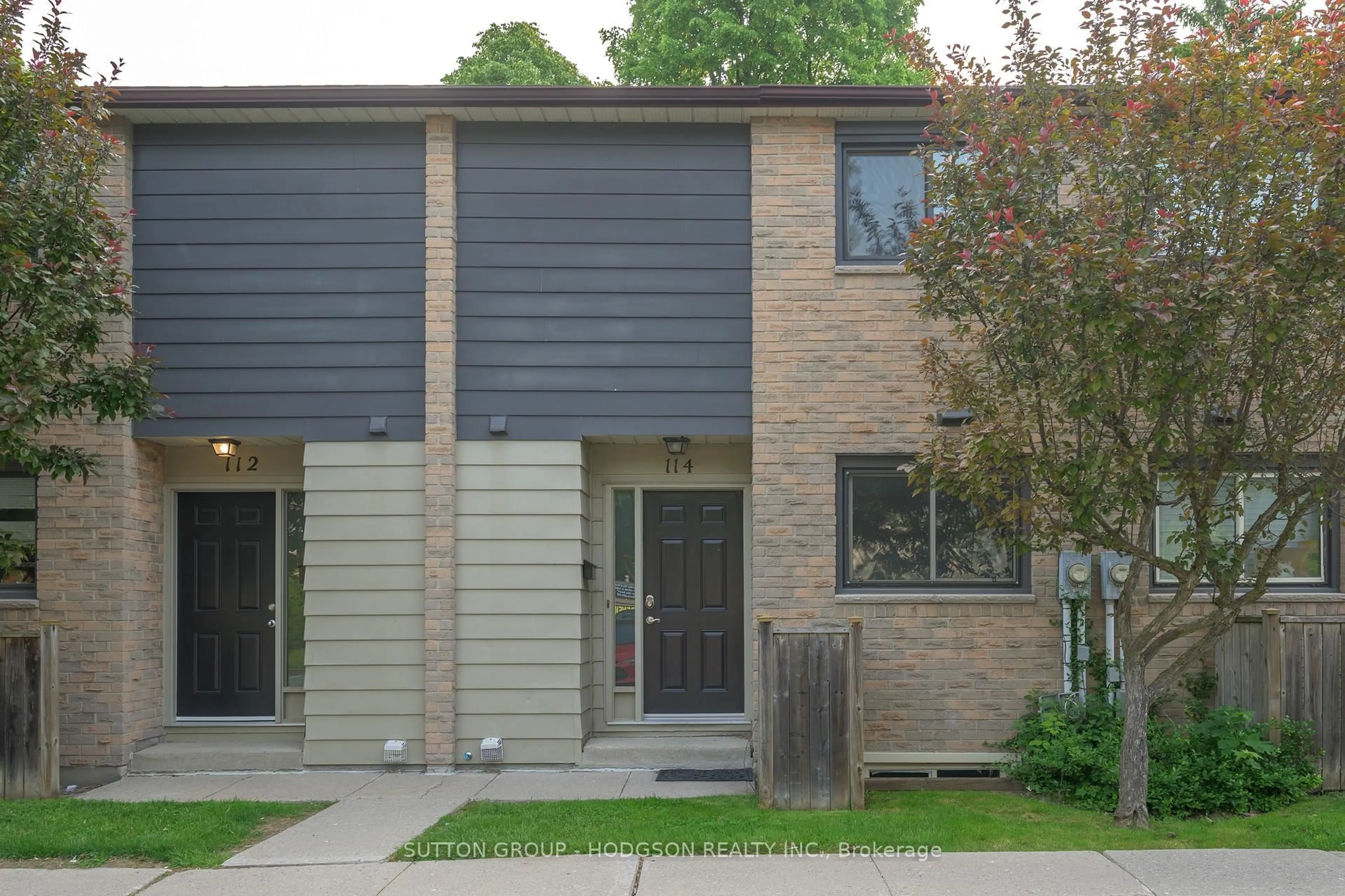 Home with brick exterior material, street for 40 Summit Ave #114, London North Ontario N6H 4S3