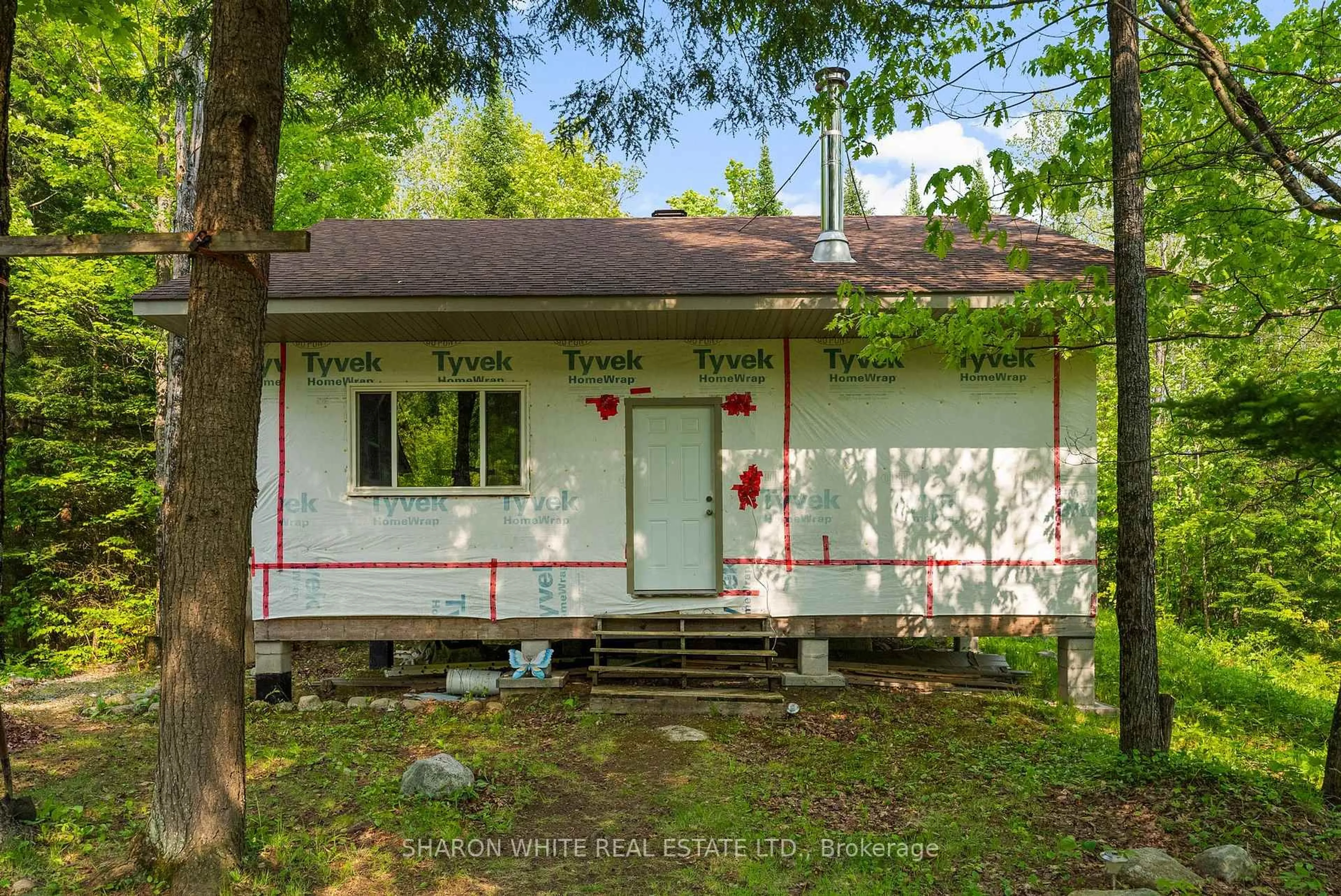 Home with vinyl exterior material, street for 1374 Havensford Dr, Highlands East Ontario K0L 1M0