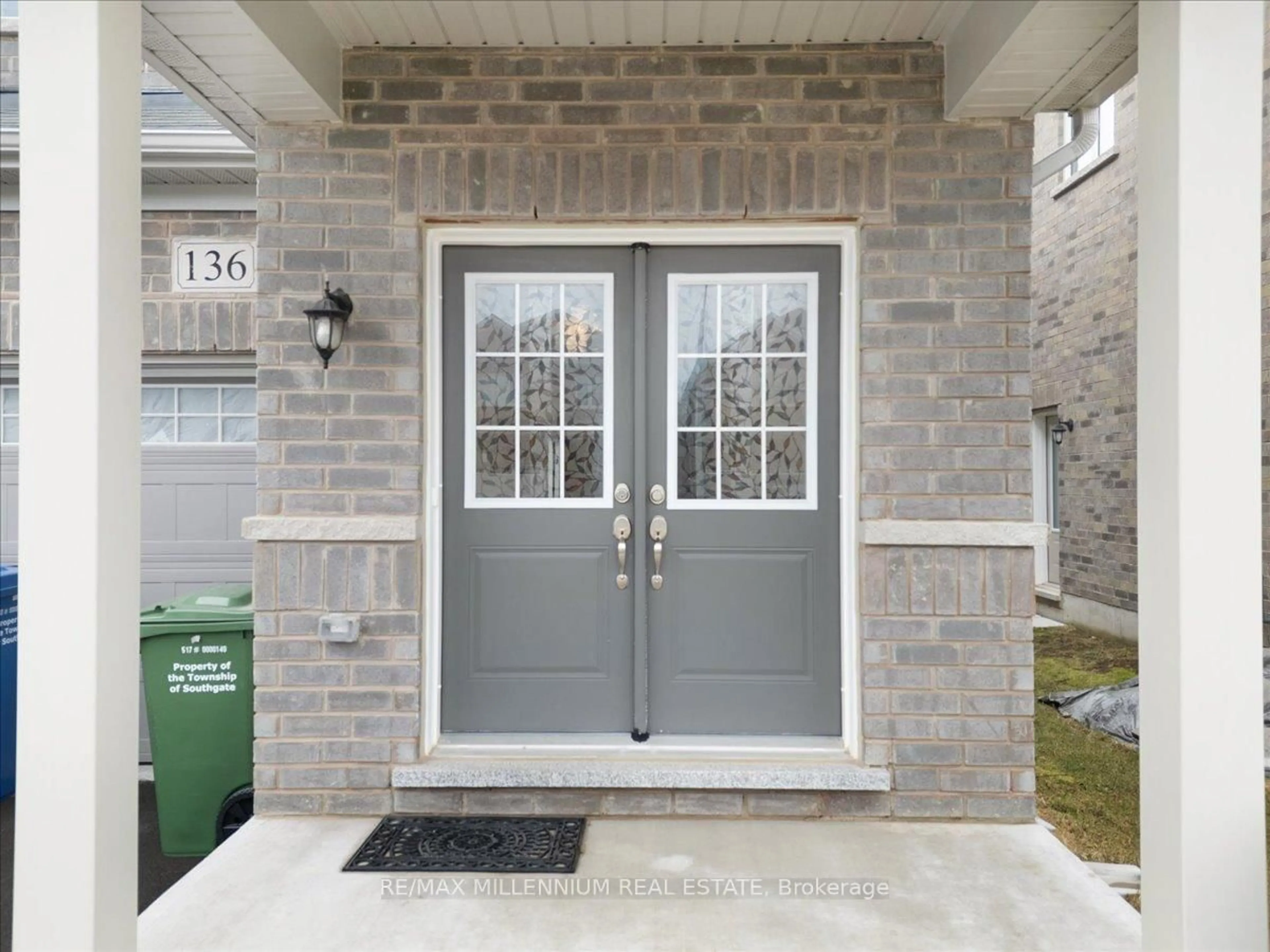 Indoor entryway for 136 Werry Ave, Southgate Ontario N0C 1B0