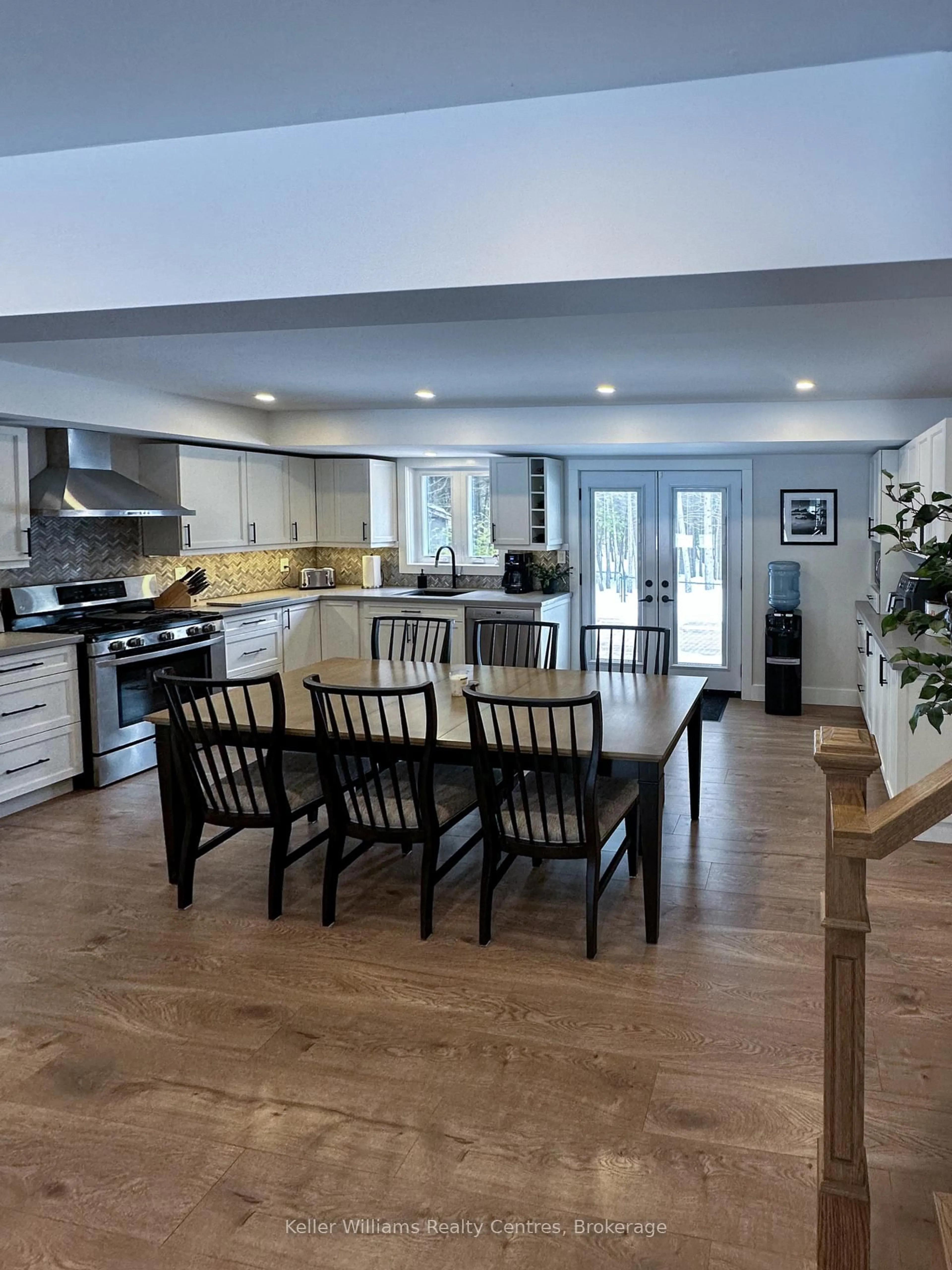Open concept kitchen, unknown for 19 Laurdo Cres, South Bruce Peninsula Ontario N0H 2T0