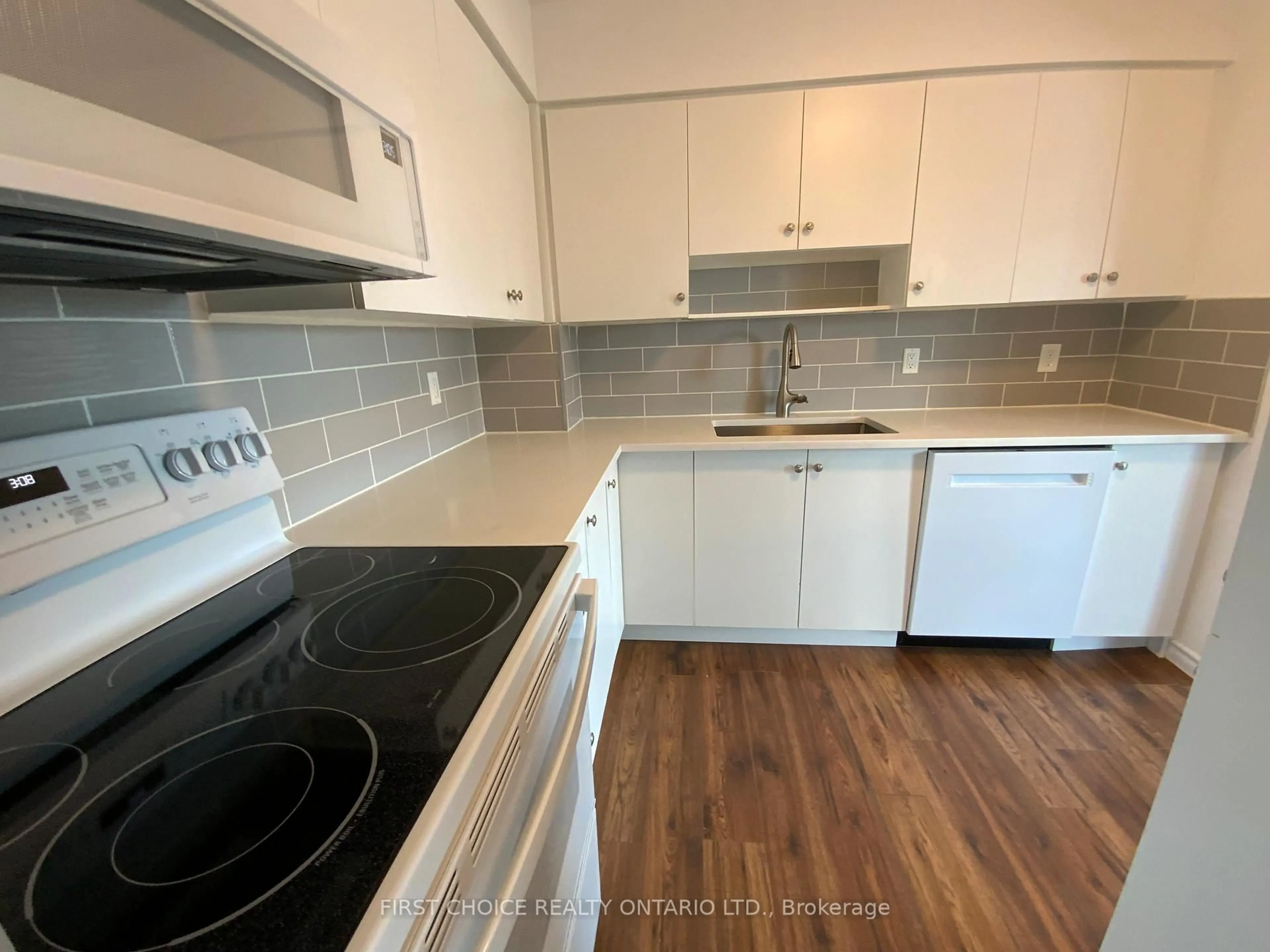 Standard kitchen, unknown for 2044 Arrowsmith Dr #408C, Ottawa Ontario K1J 7V8