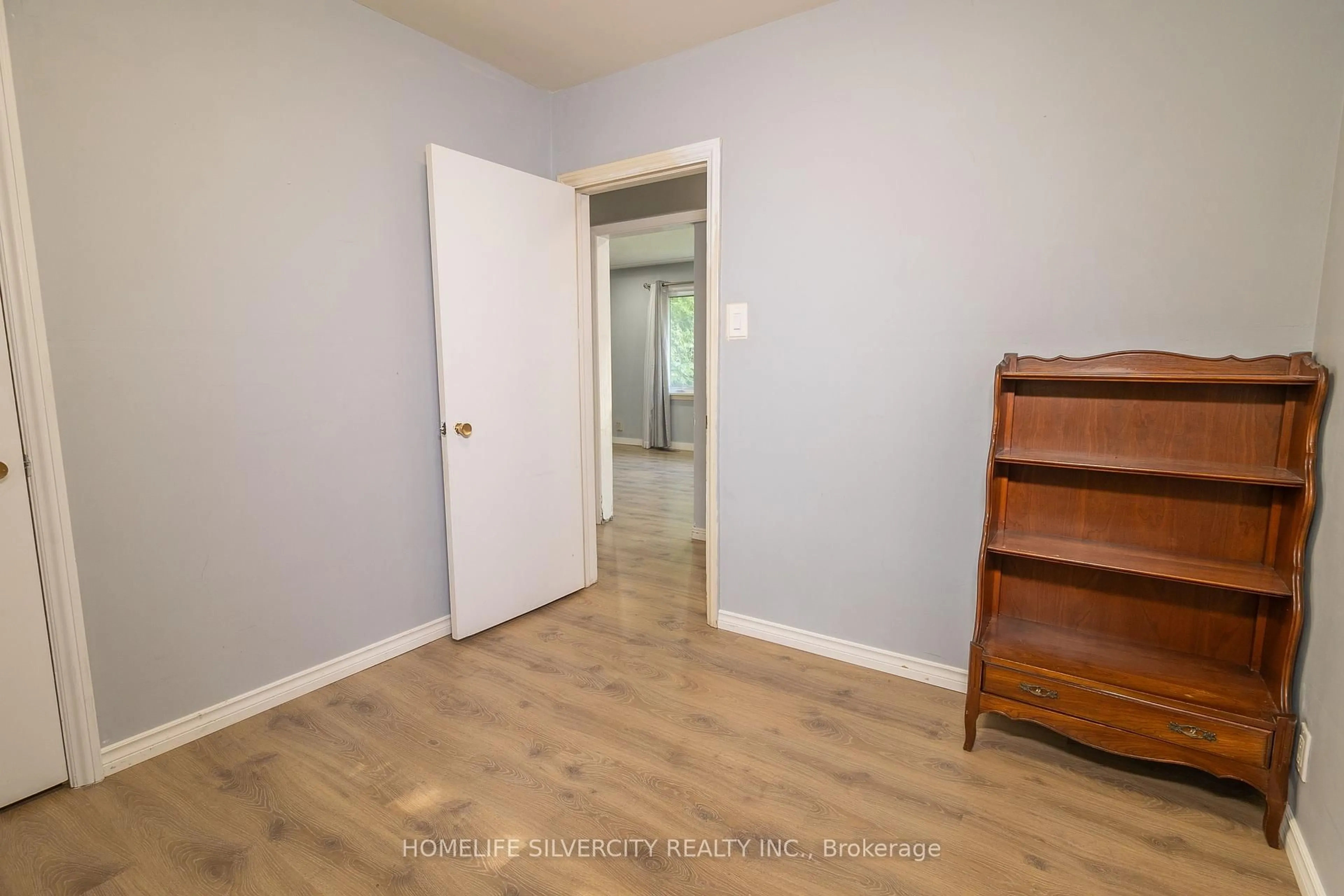 A pic of a room for 259 Greenwood Ave, London South Ontario N6J 3G5