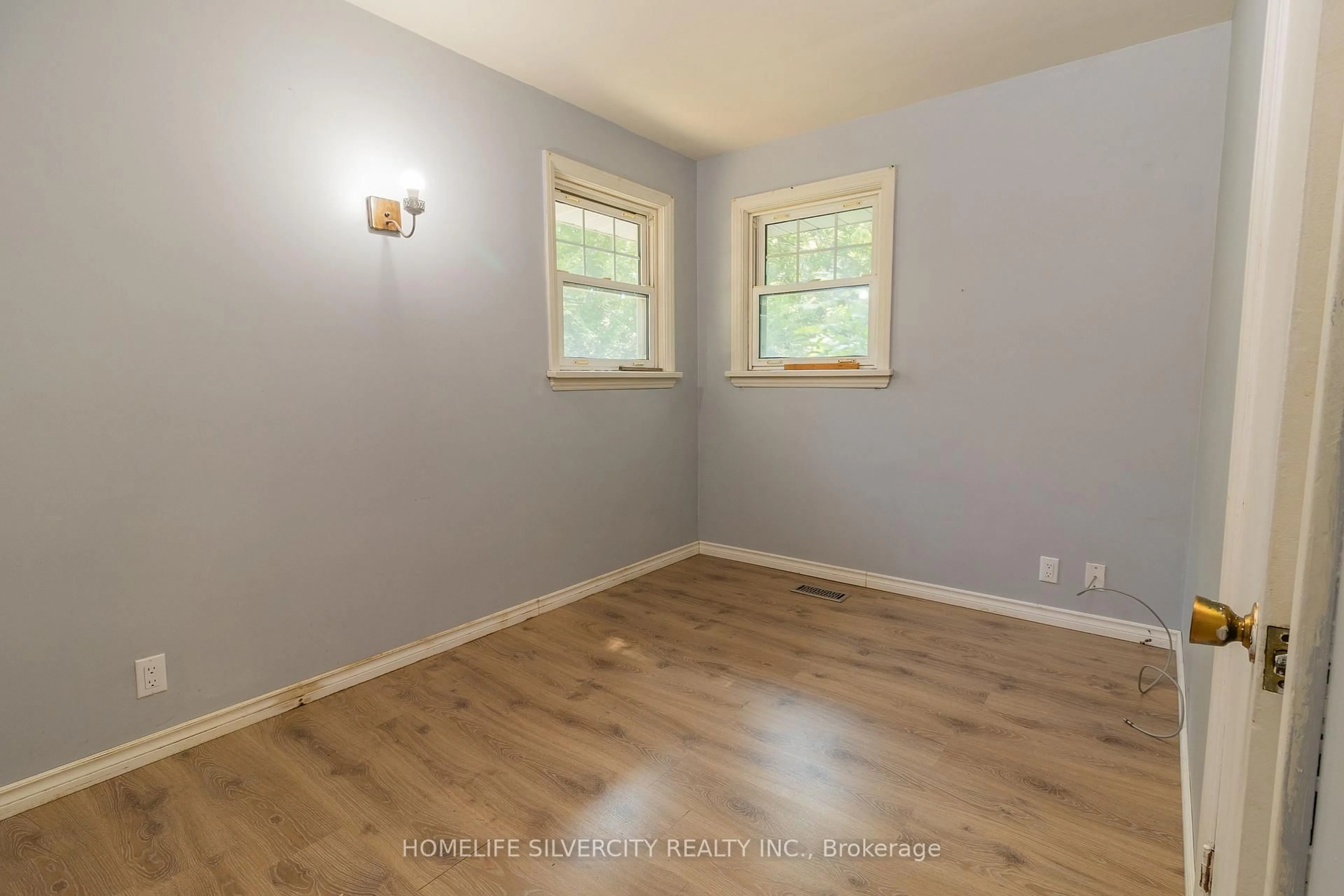 A pic of a room for 259 Greenwood Ave, London South Ontario N6J 3G5
