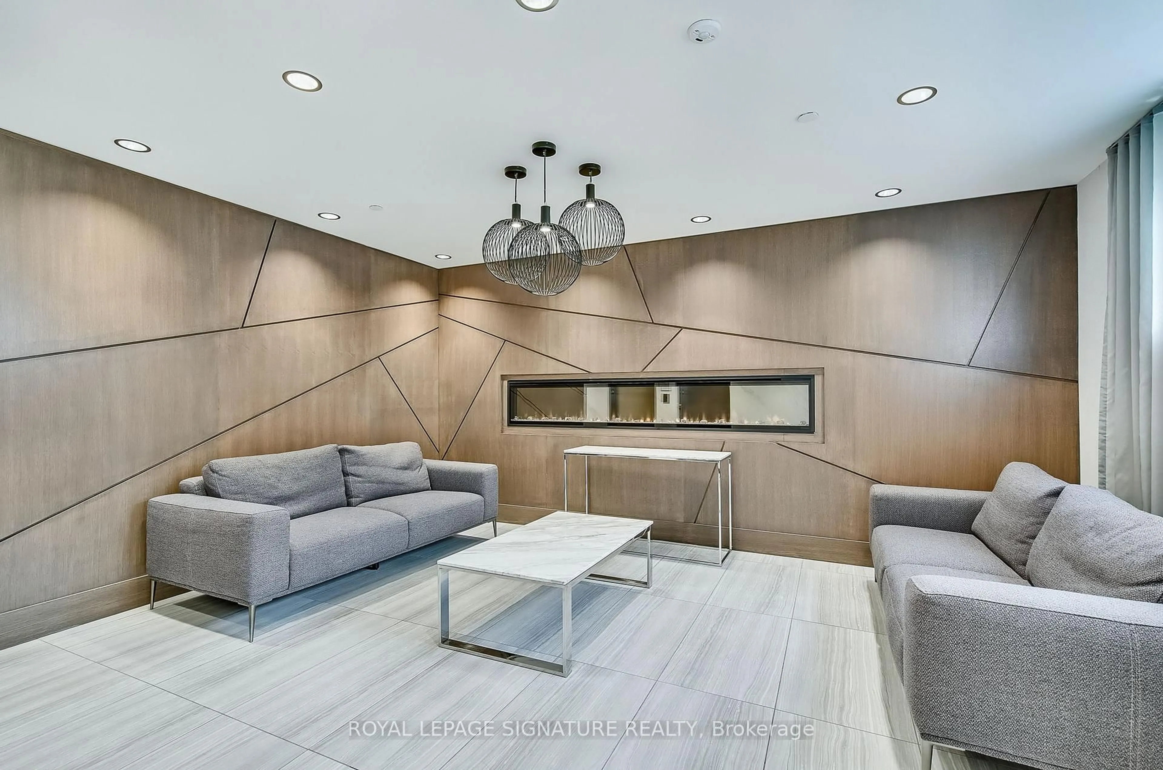 Lobby for 16 Markle Cres #412, Hamilton Ontario L9G 3K9