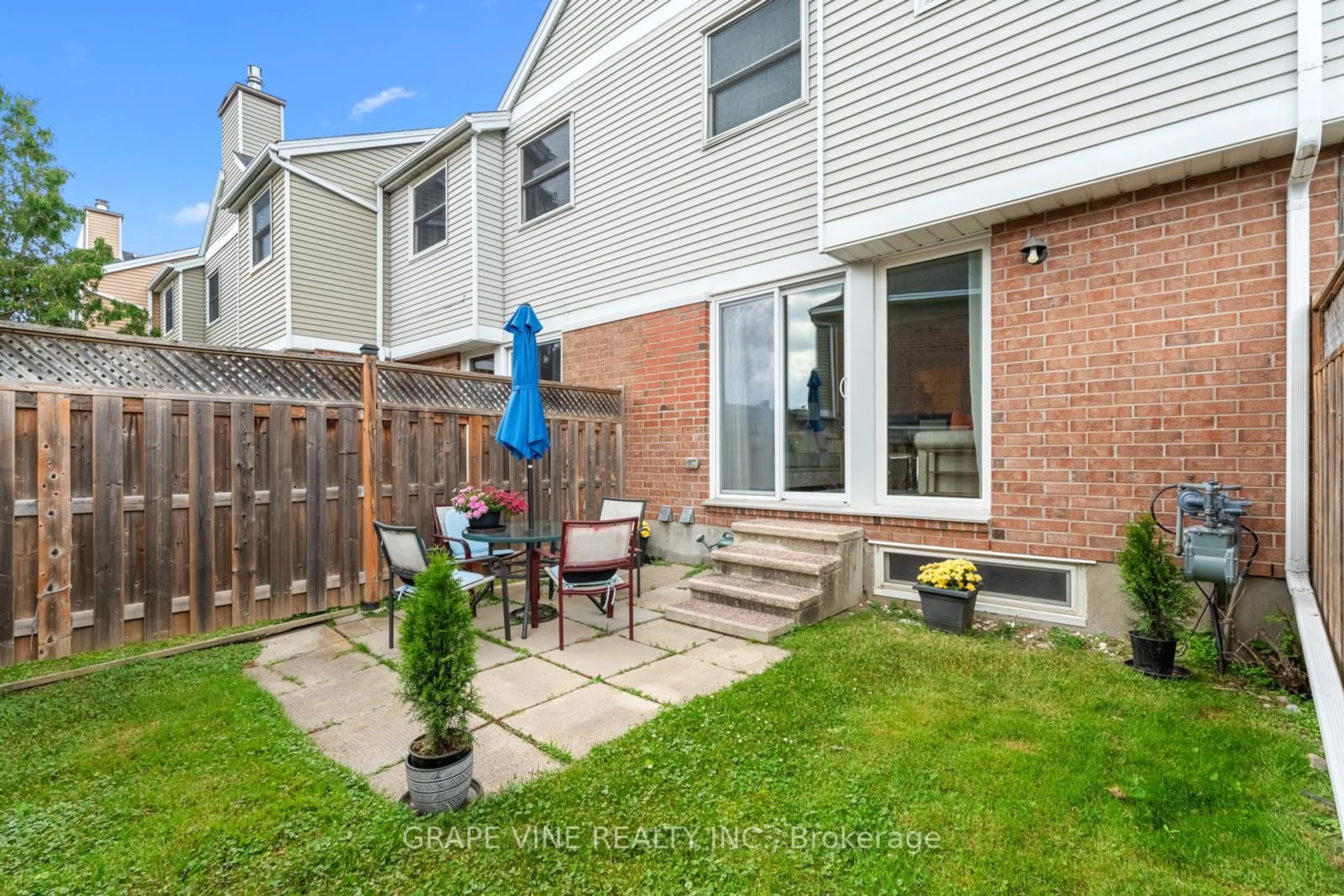 Patio, street for 43 Bentbrook Cres, Ottawa Ontario K2J 3Y1