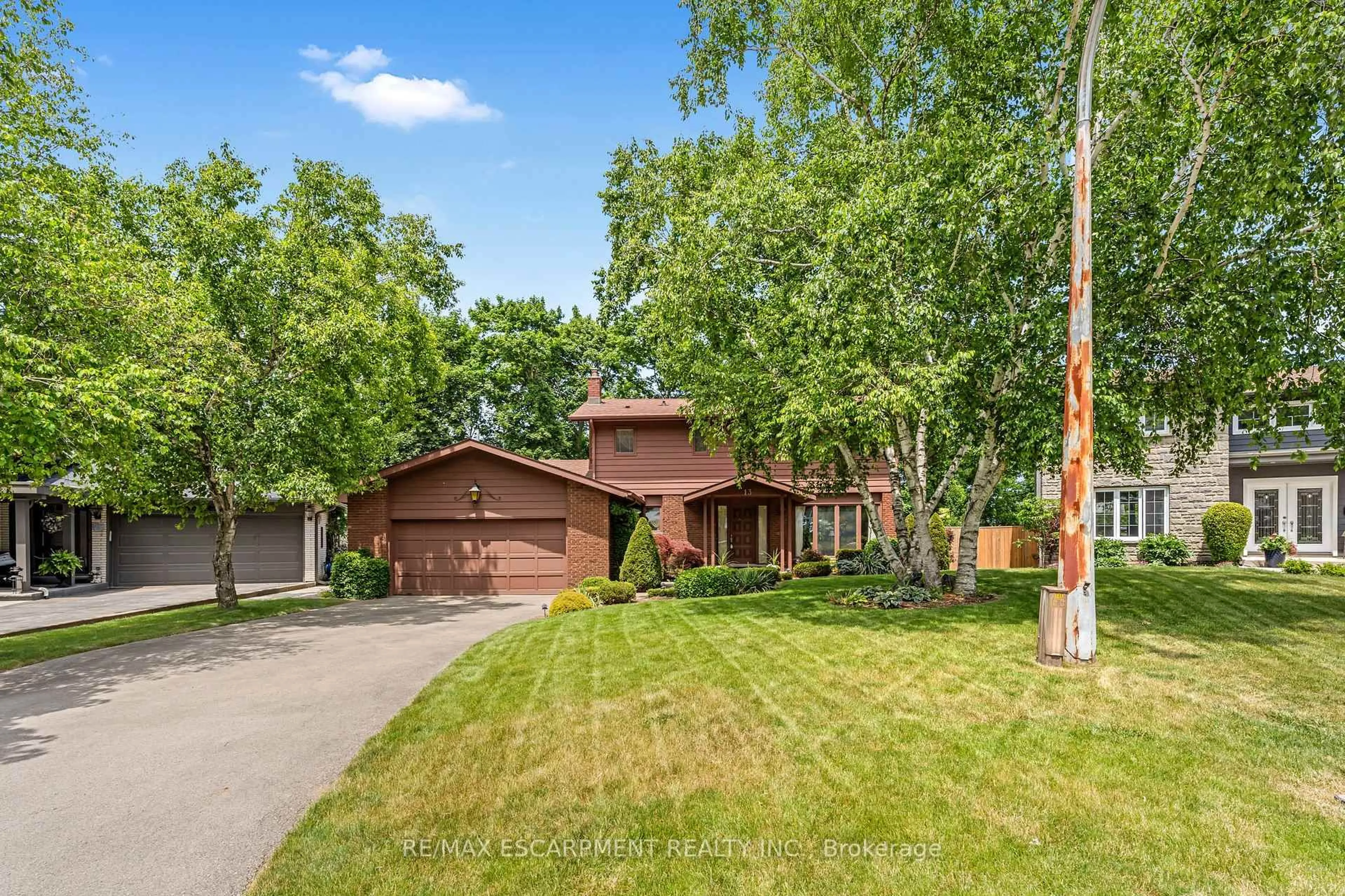 Unknown for 13 LESLIE Dr, Hamilton Ontario L8G 2P9