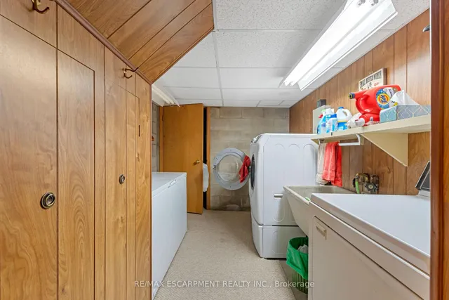 Additional property image - 13 LESLIE Dr