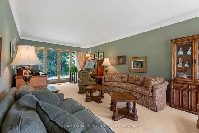 Additional property image - 13 LESLIE Dr