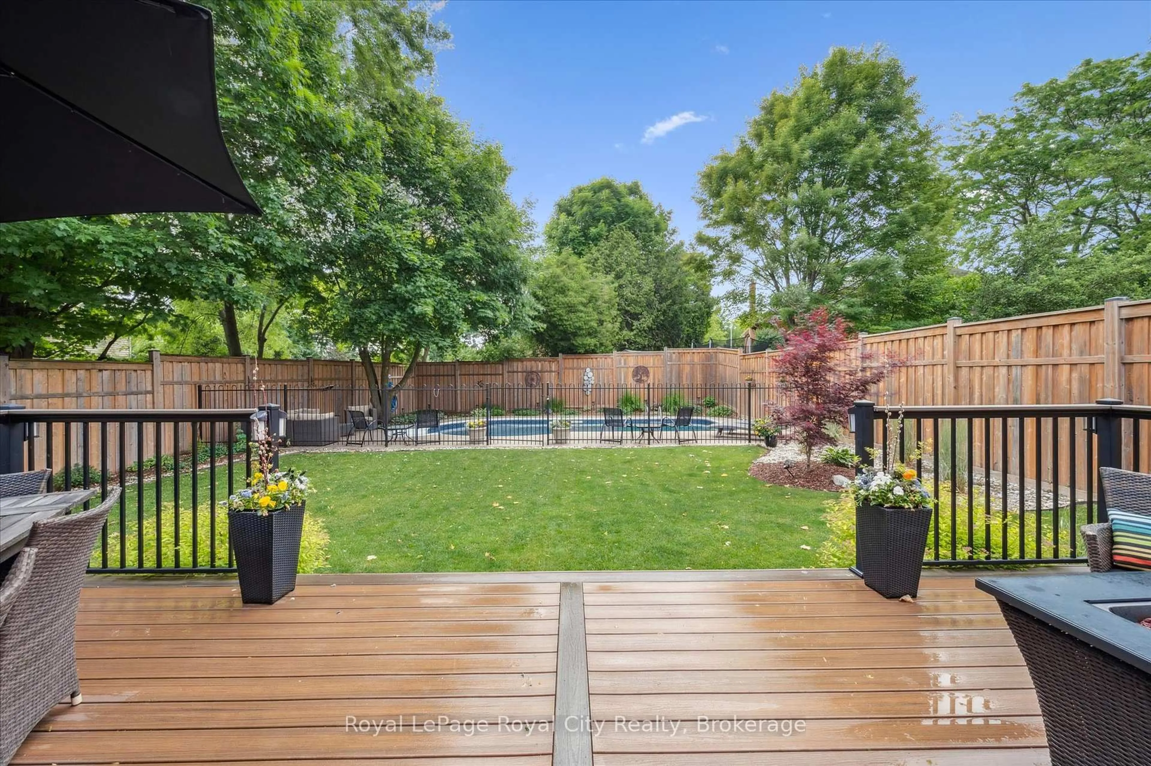 Patio, unknown for 8 Youngman Dr, Guelph Ontario N1G 4M2