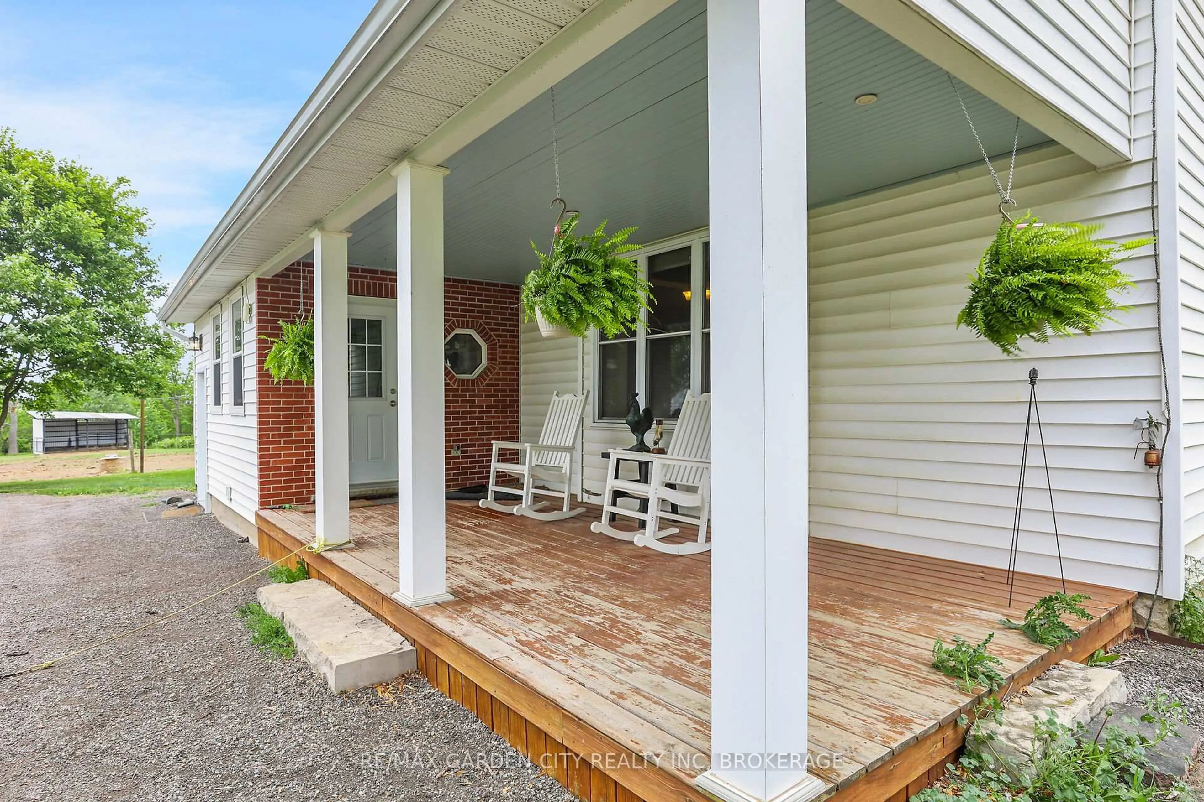 Unknown for 2460 Effingham St, Pelham Ontario L0S 1C0