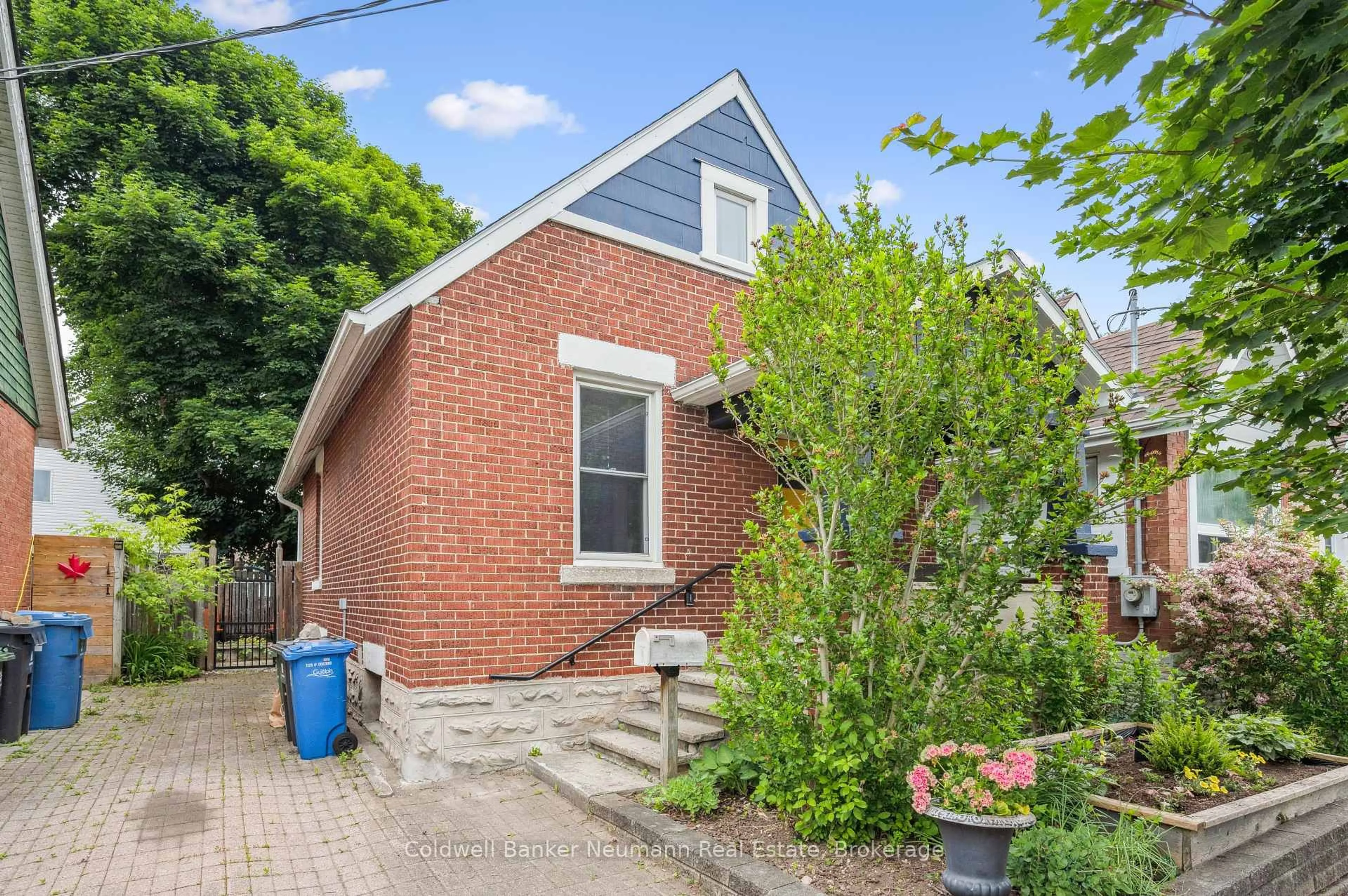 Home with brick exterior material, street for 136 Kingsmill Ave, Guelph Ontario N1E 5W2